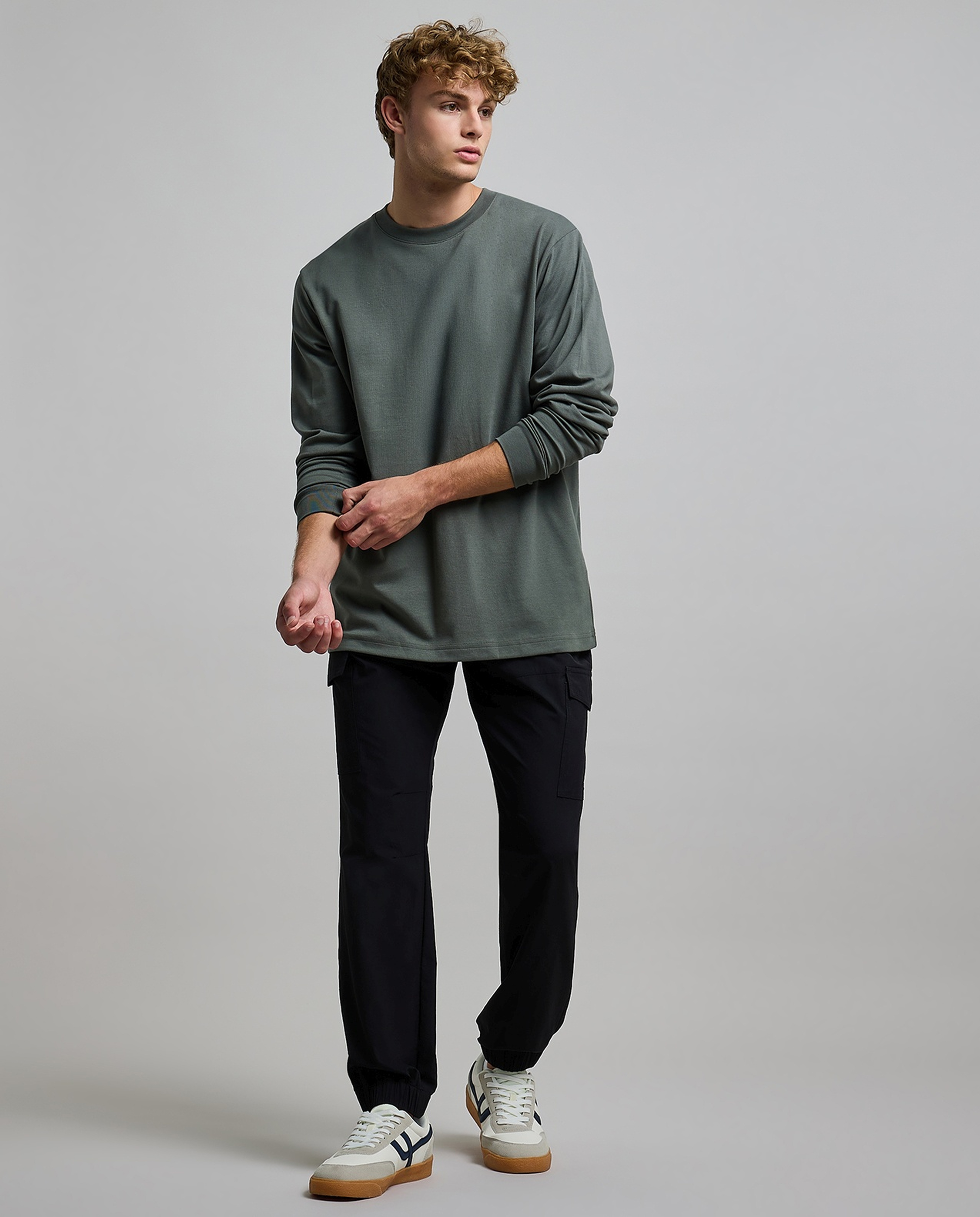 Solid T-Shirt with Crew Neck and Long Sleeves