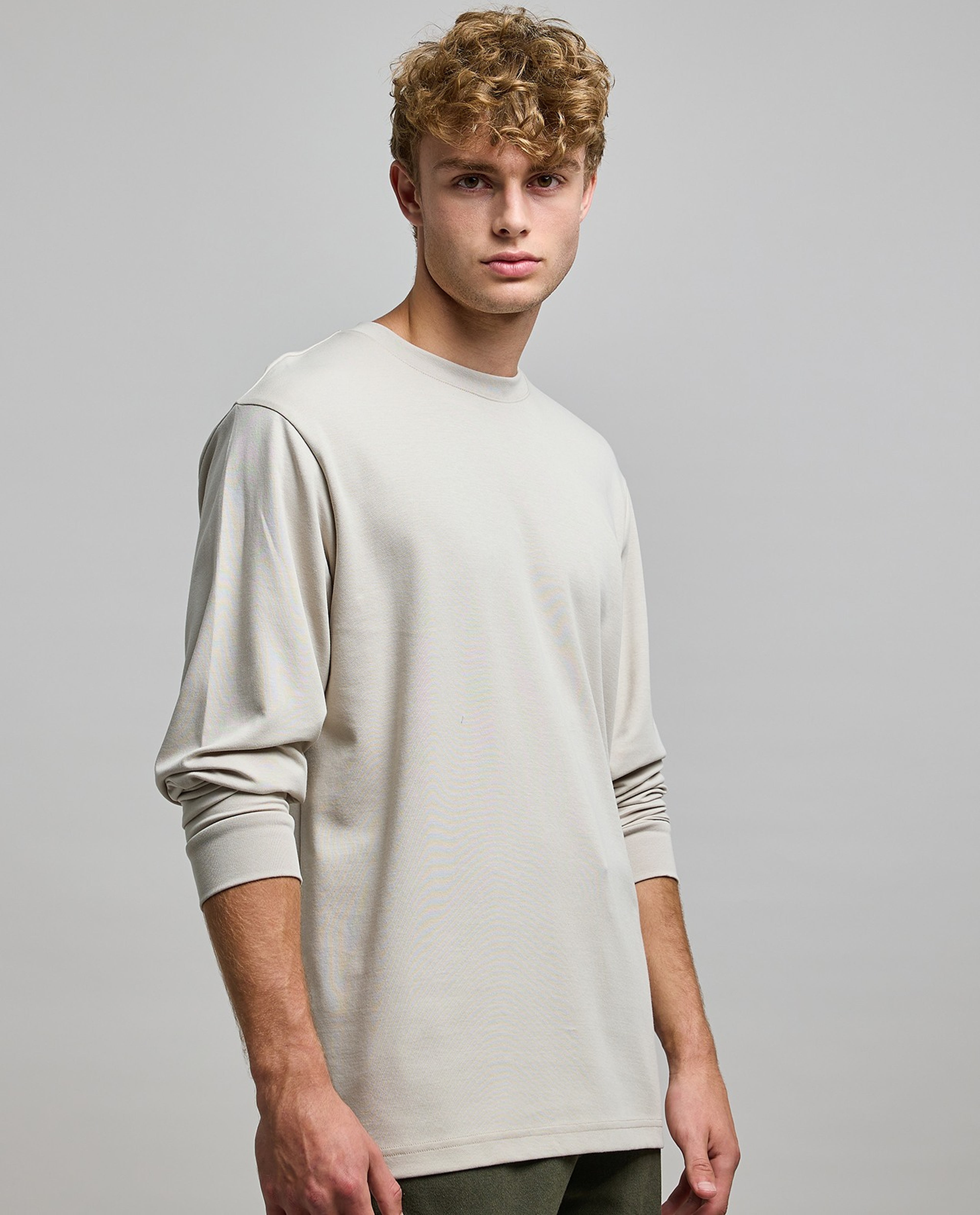 Solid T-Shirt with Crew Neck and Long Sleeves