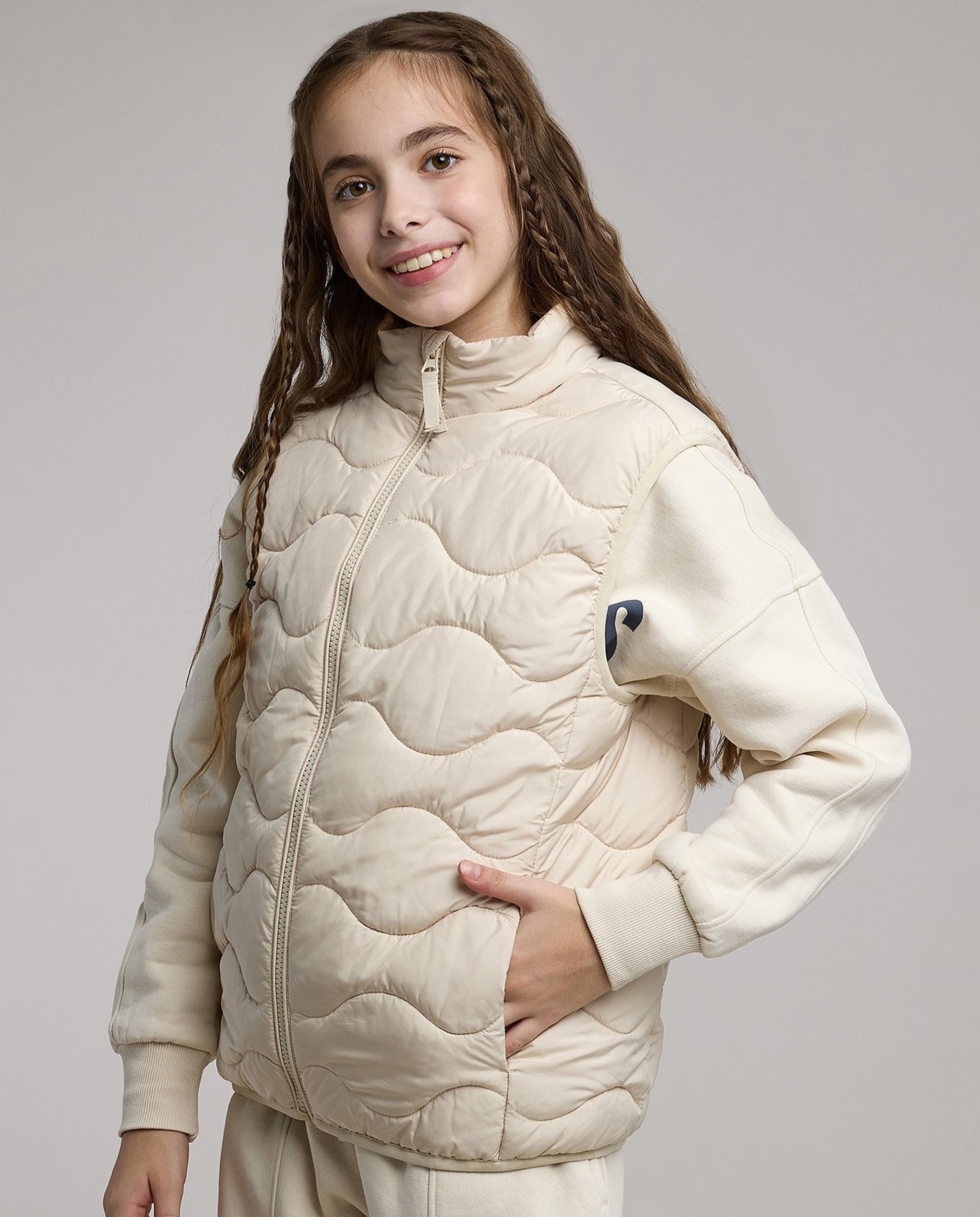 Quilted Gilet with Zipper Closure