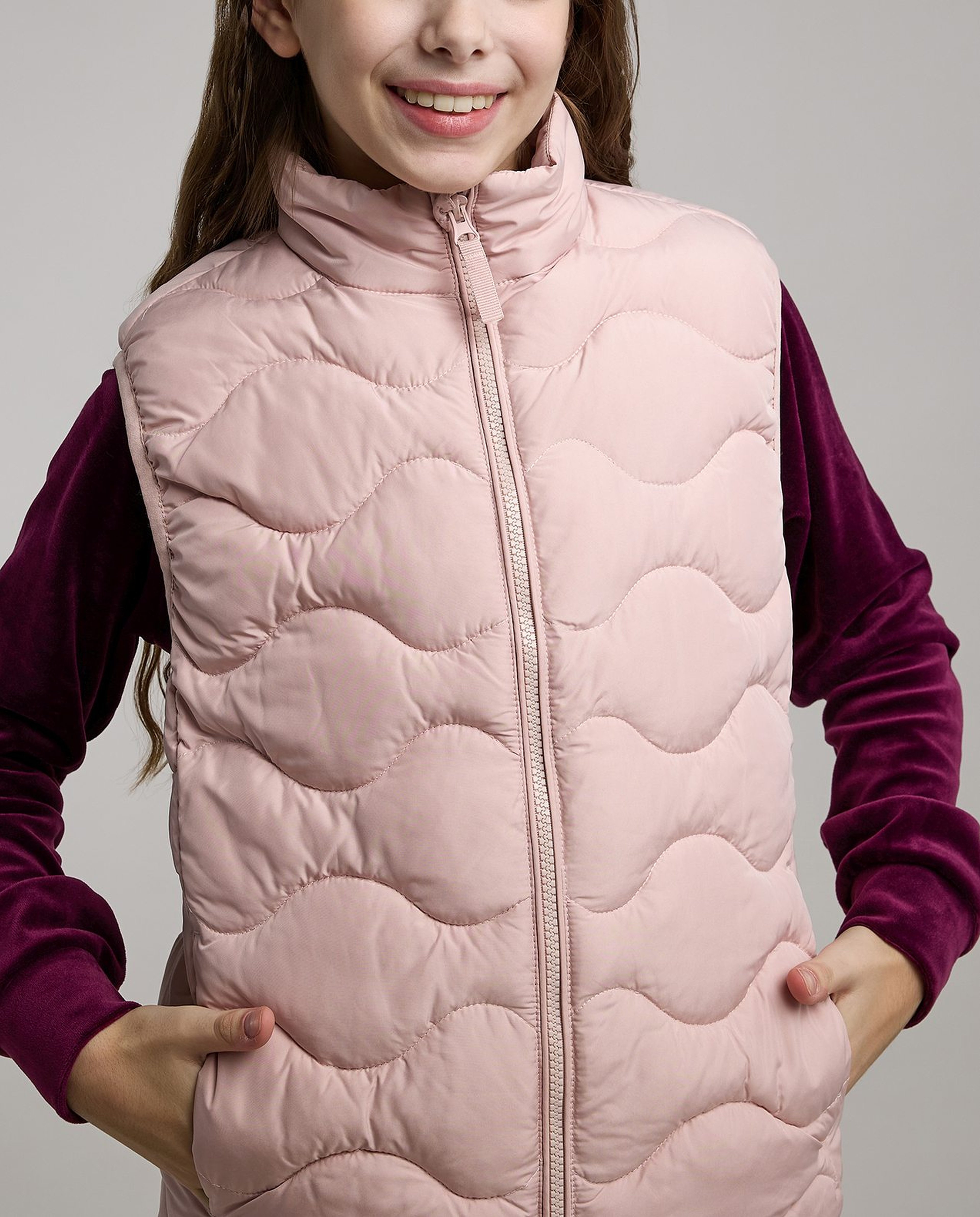 Quilted Gilet with Zipper Closure