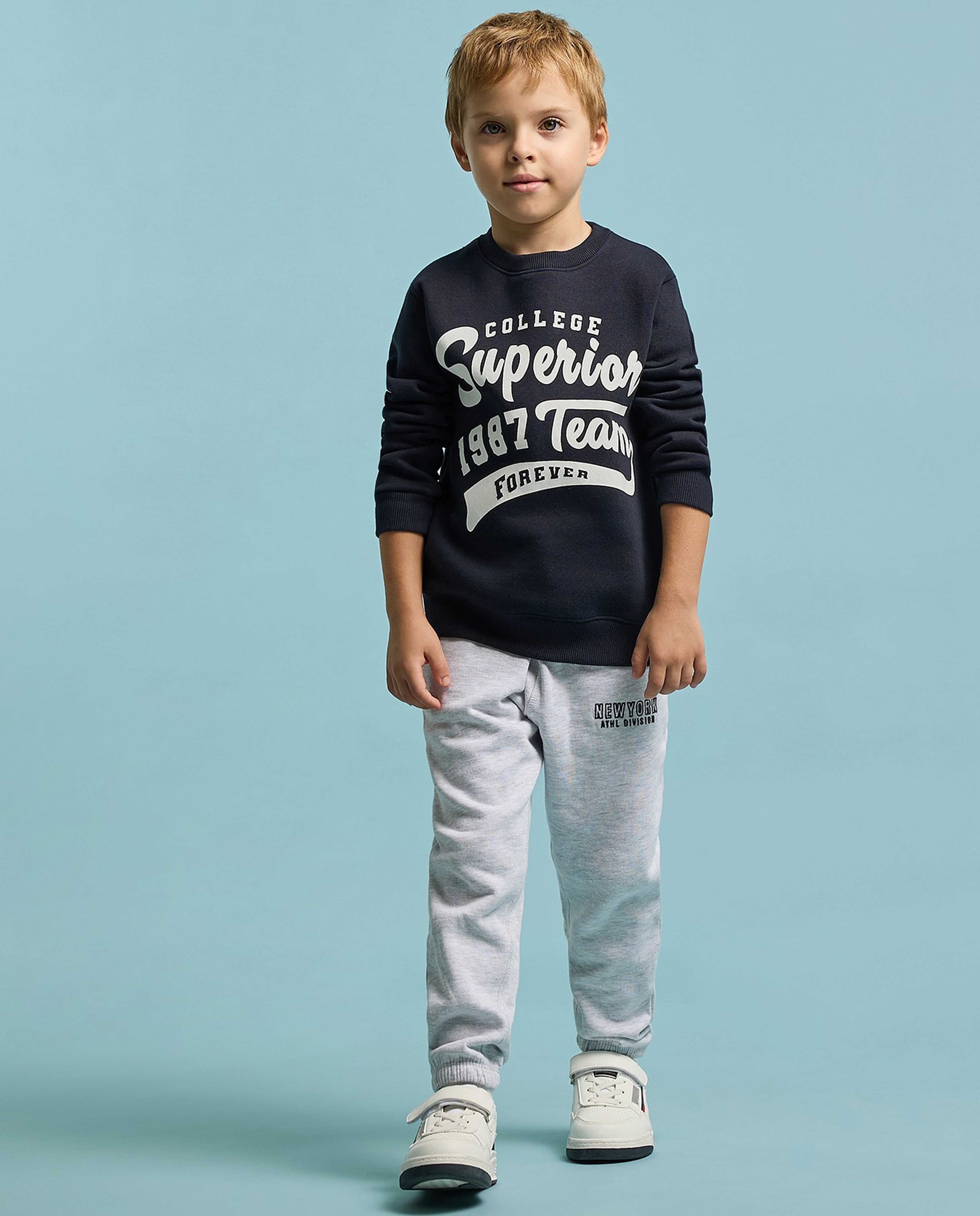 Typography Print Sweatshirt with Crew Neck and Long Sleeves