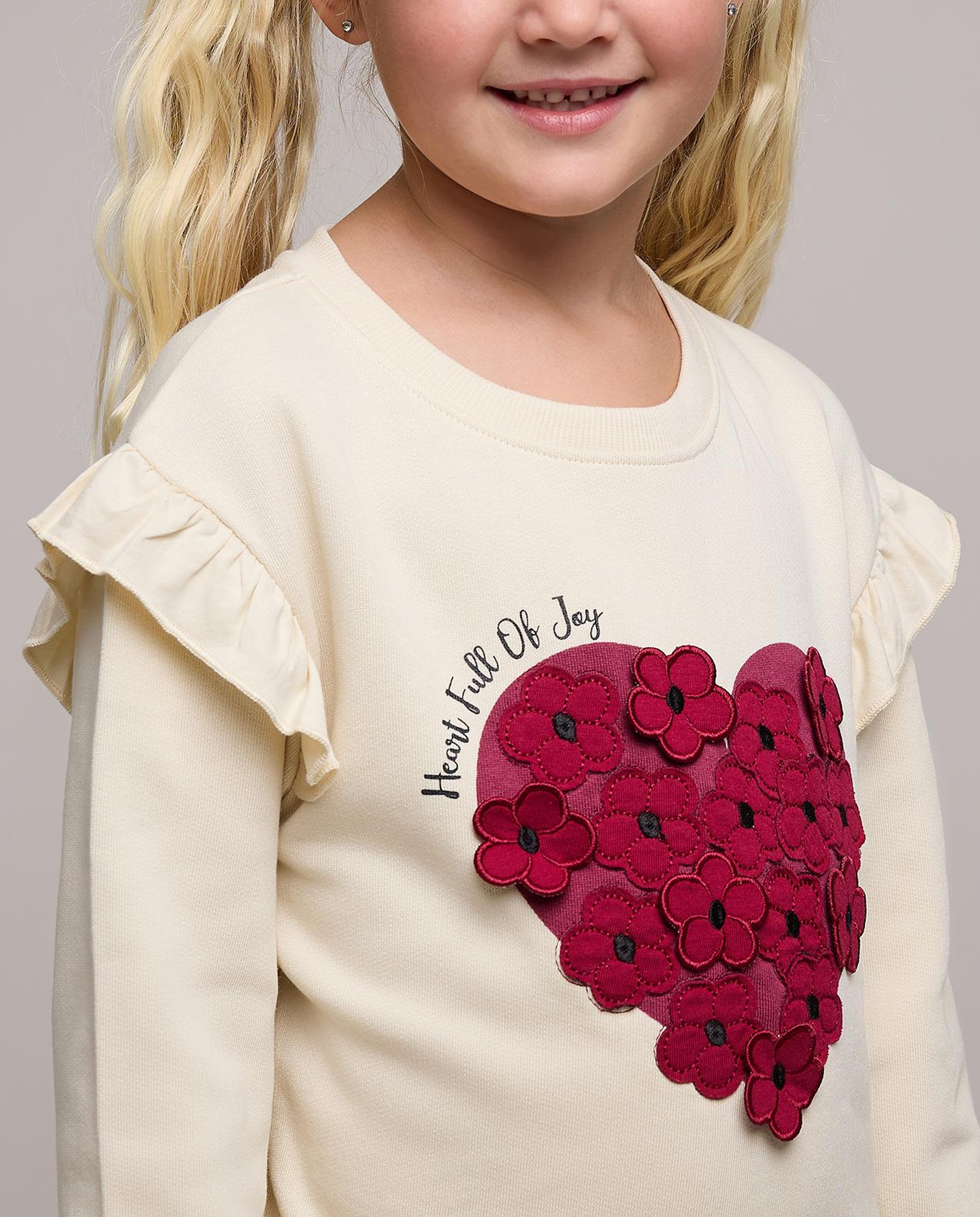 Applique Sweatshirt with Crew Neck and Long Sleeves