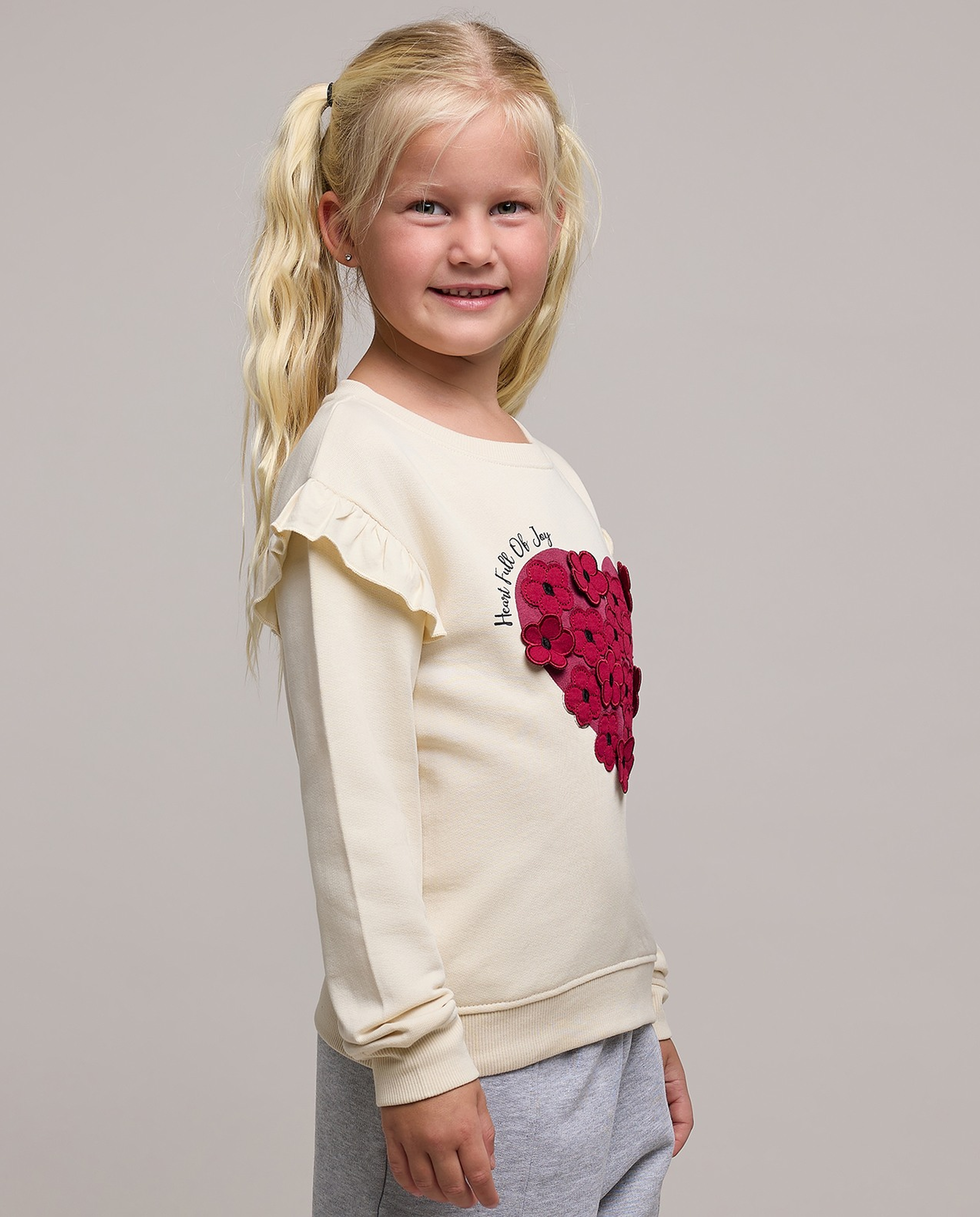 Applique Sweatshirt with Crew Neck and Long Sleeves