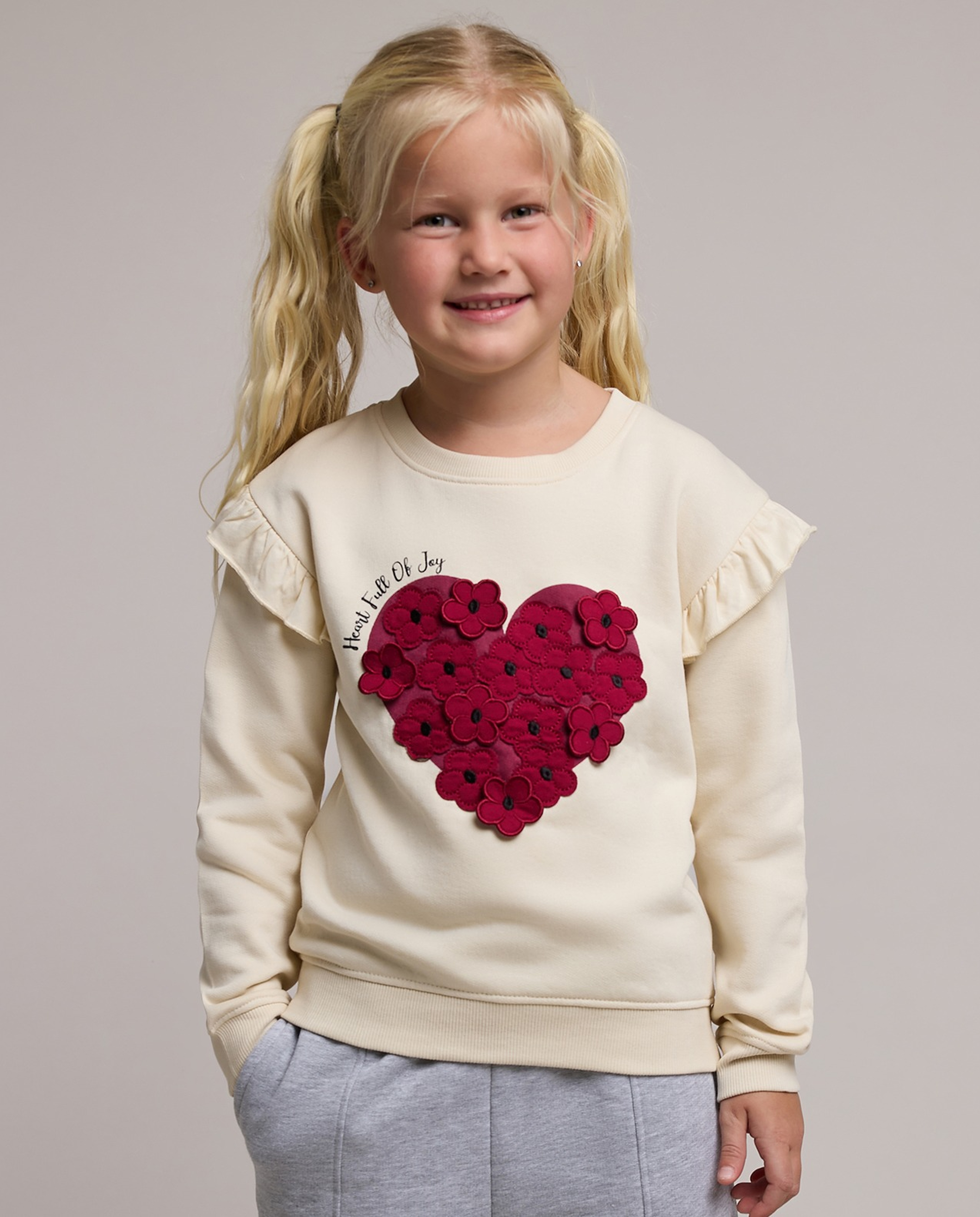 Applique Sweatshirt with Crew Neck and Long Sleeves