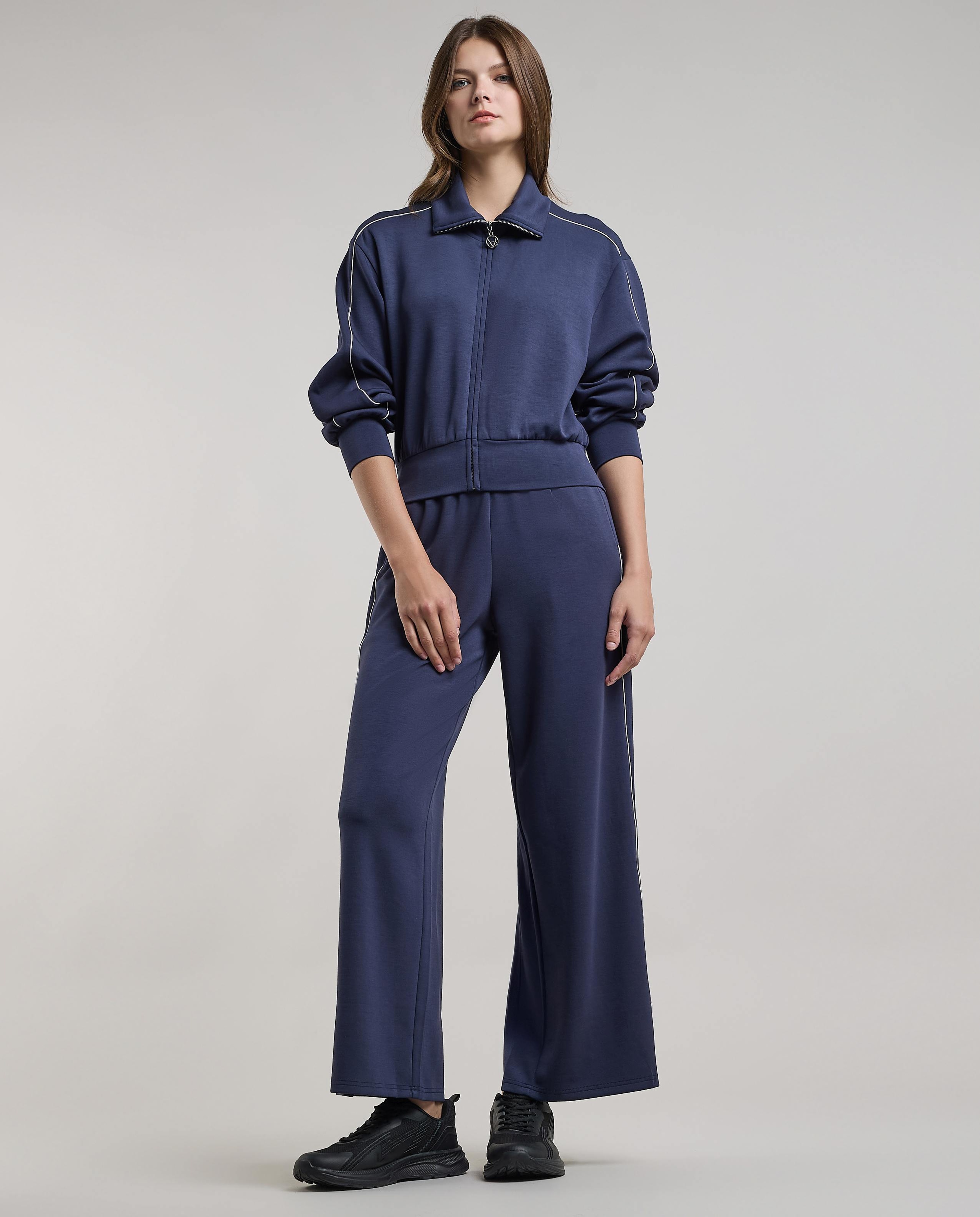 Solid Jacket with Zipper Closure