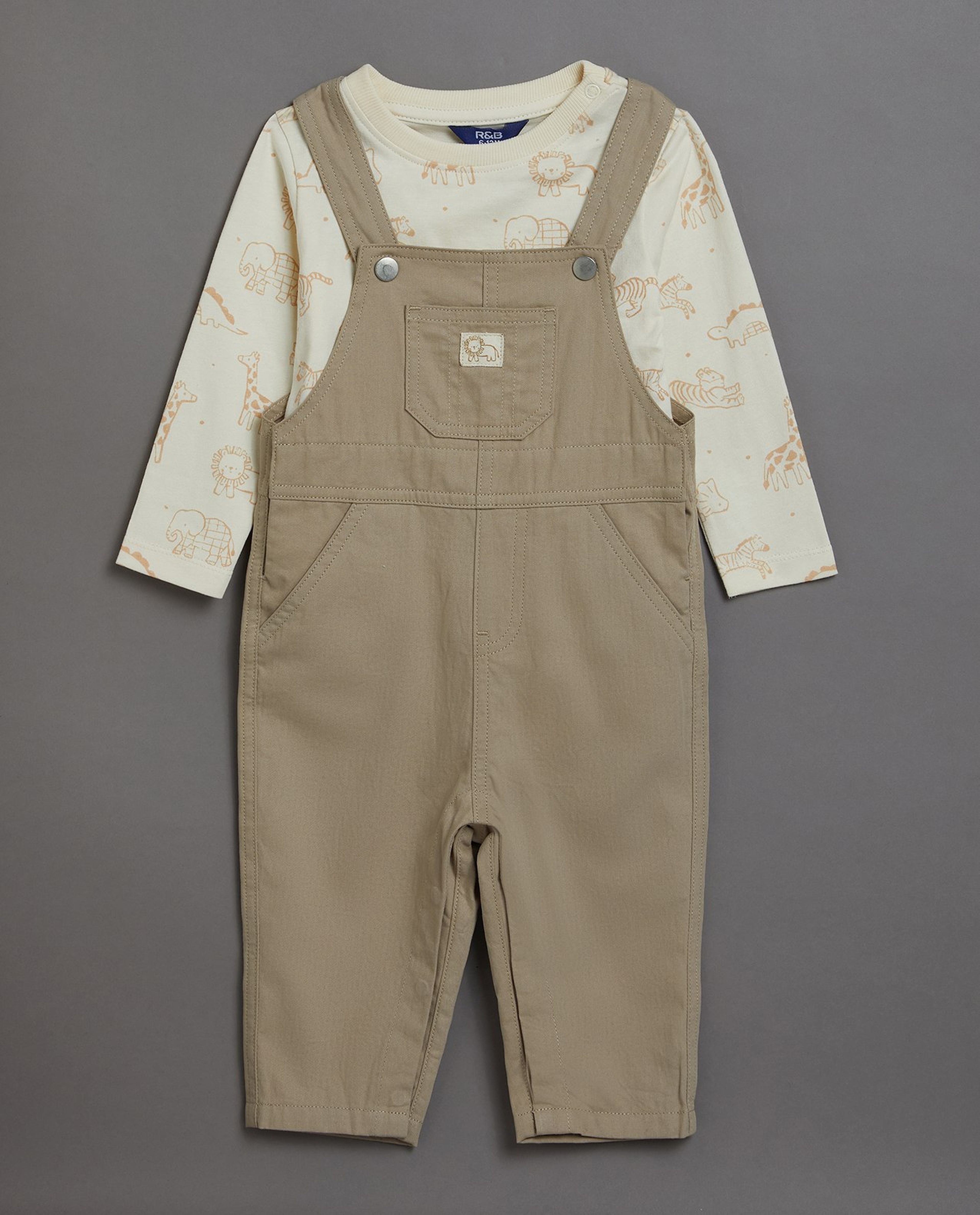 Printed Top & Solid Dungaree Set