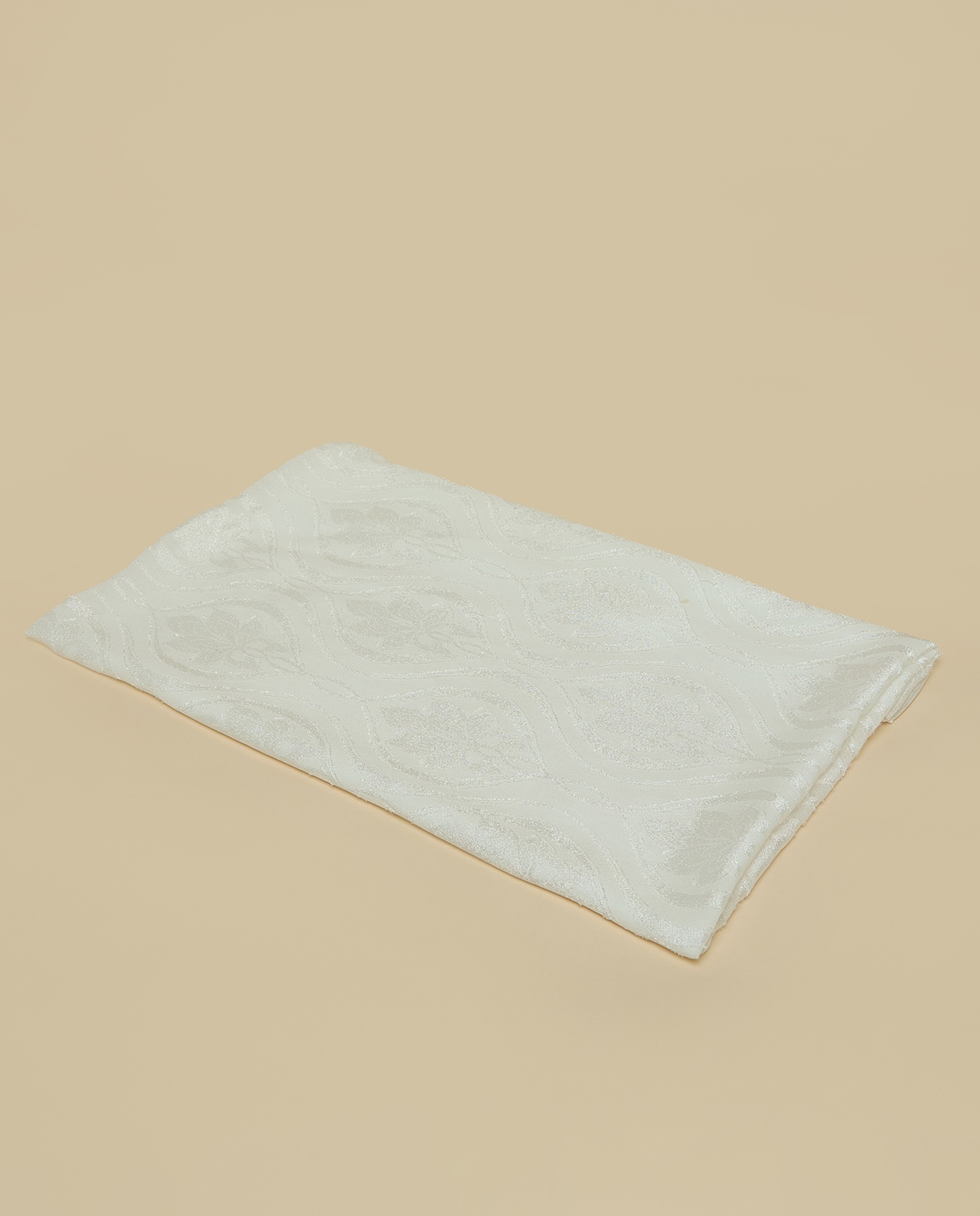 Self Patterned Scarf