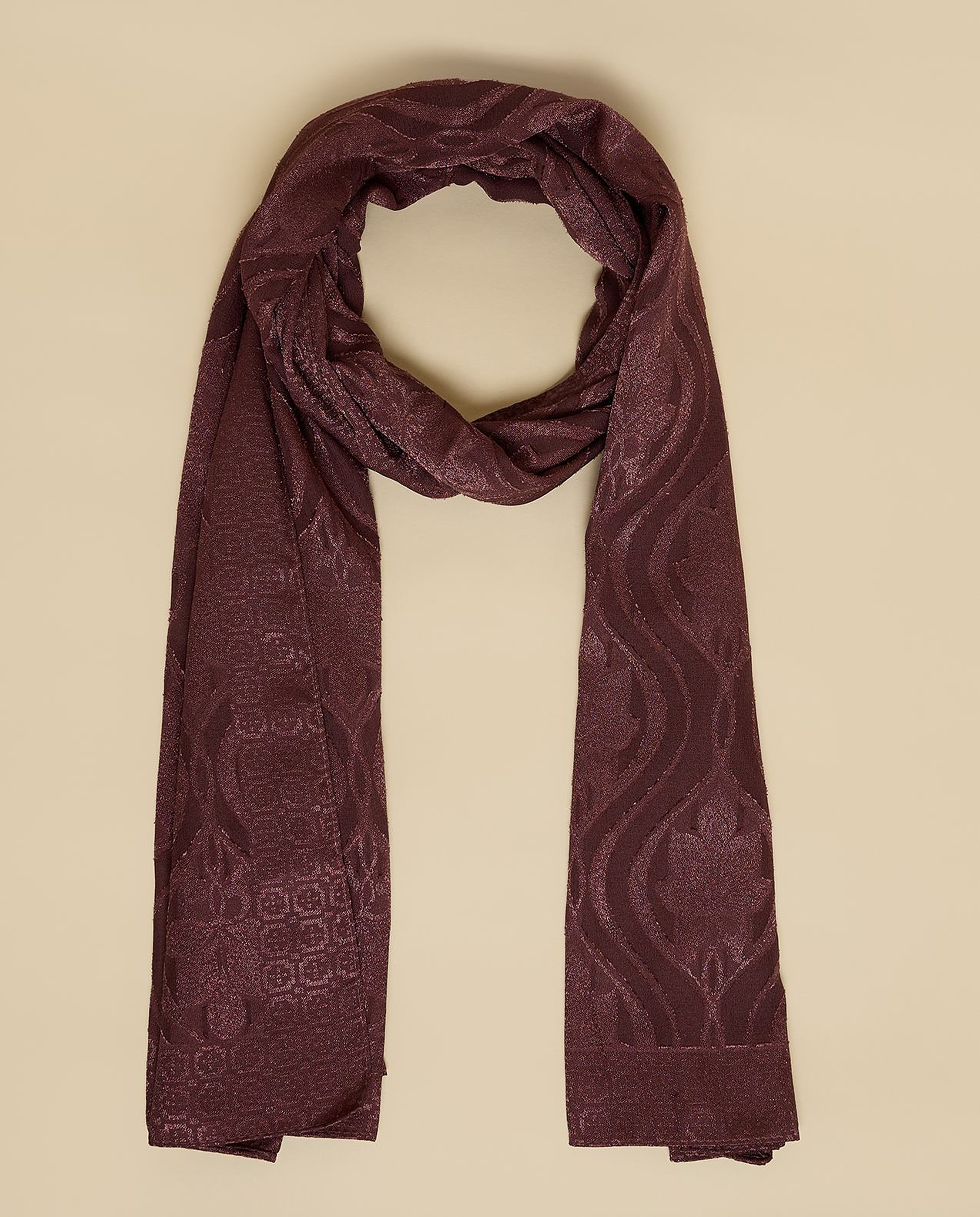 Self Patterned Scarf