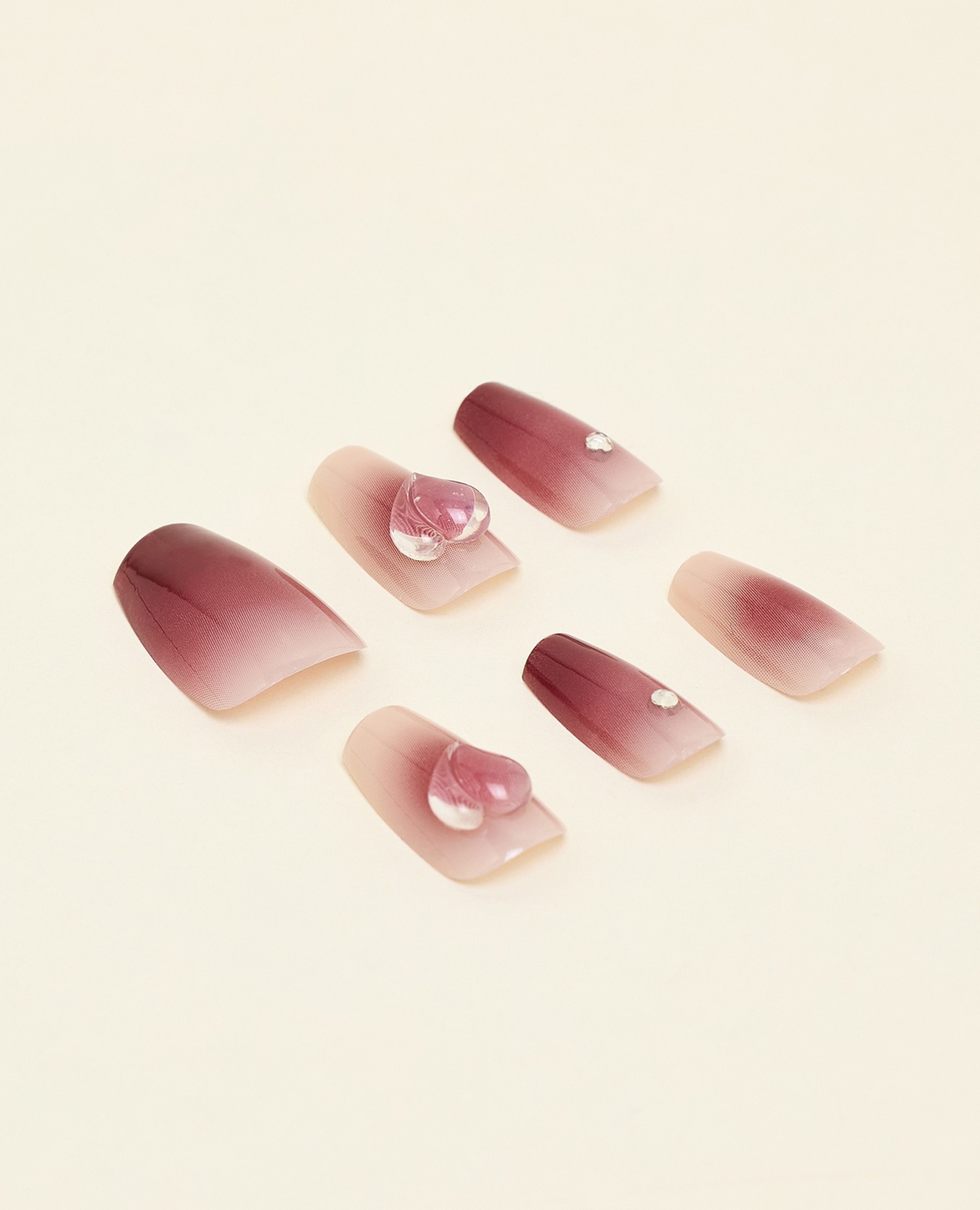 أظافر تركيب