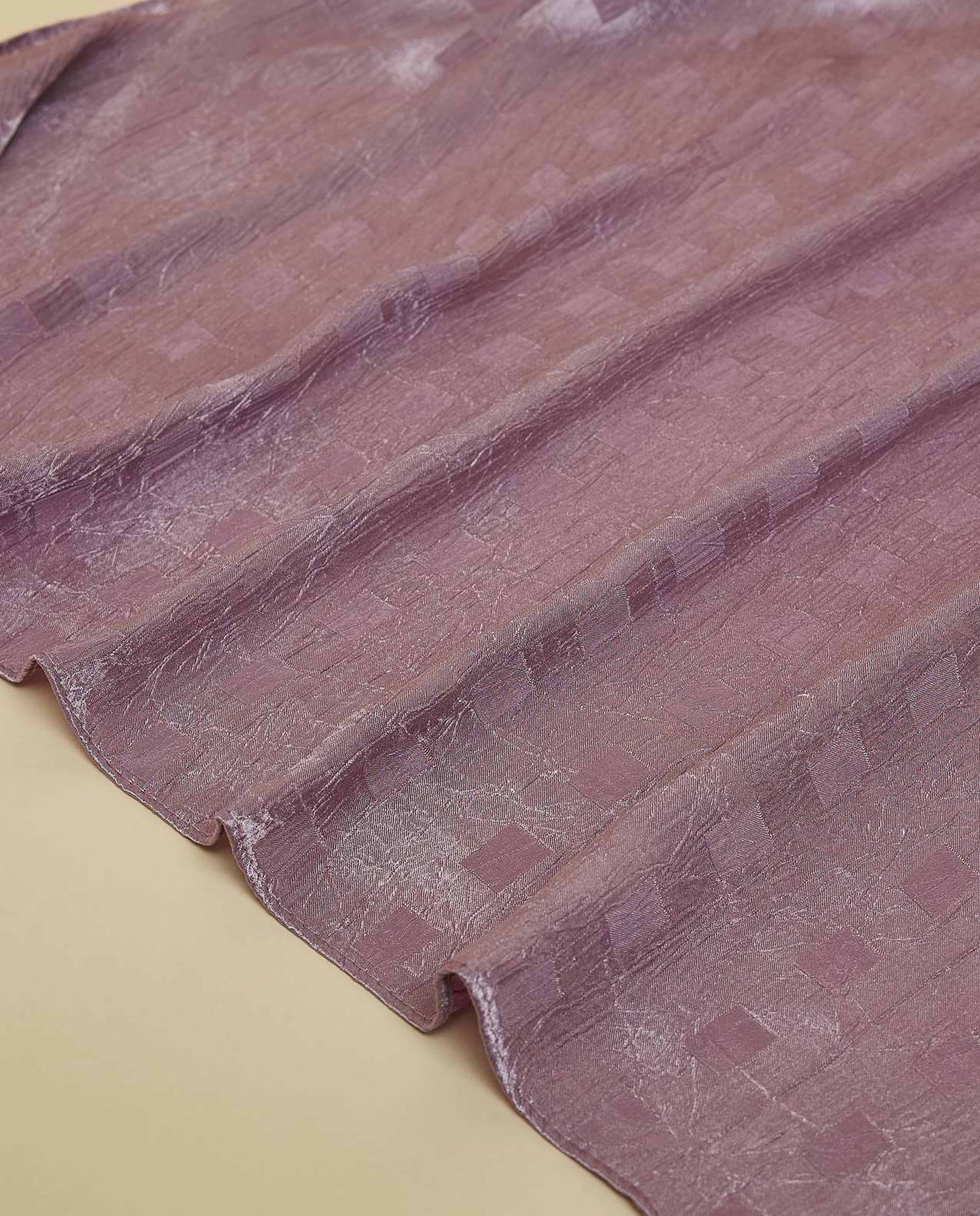 Self Patterned Scarf