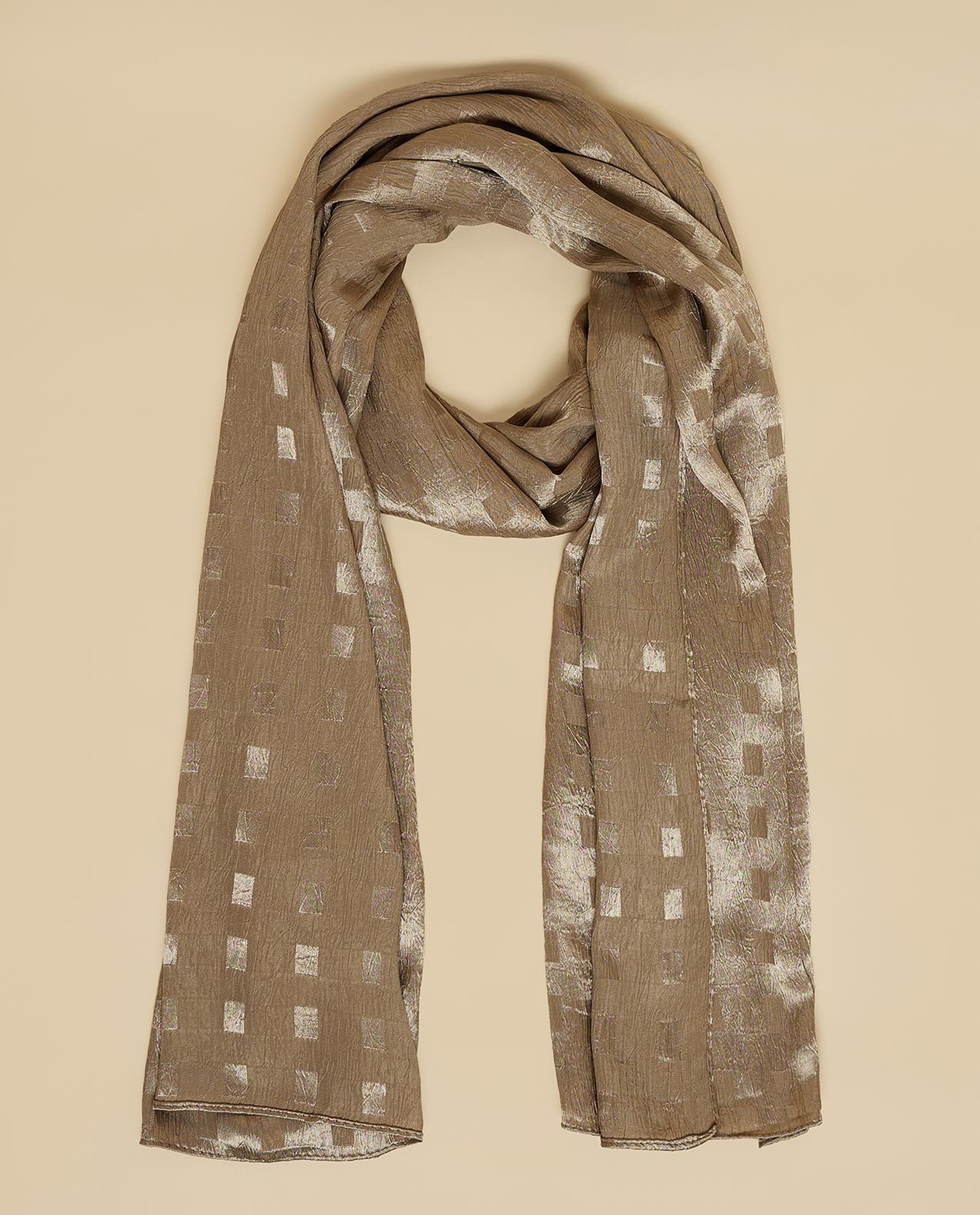 Self Patterned Scarf
