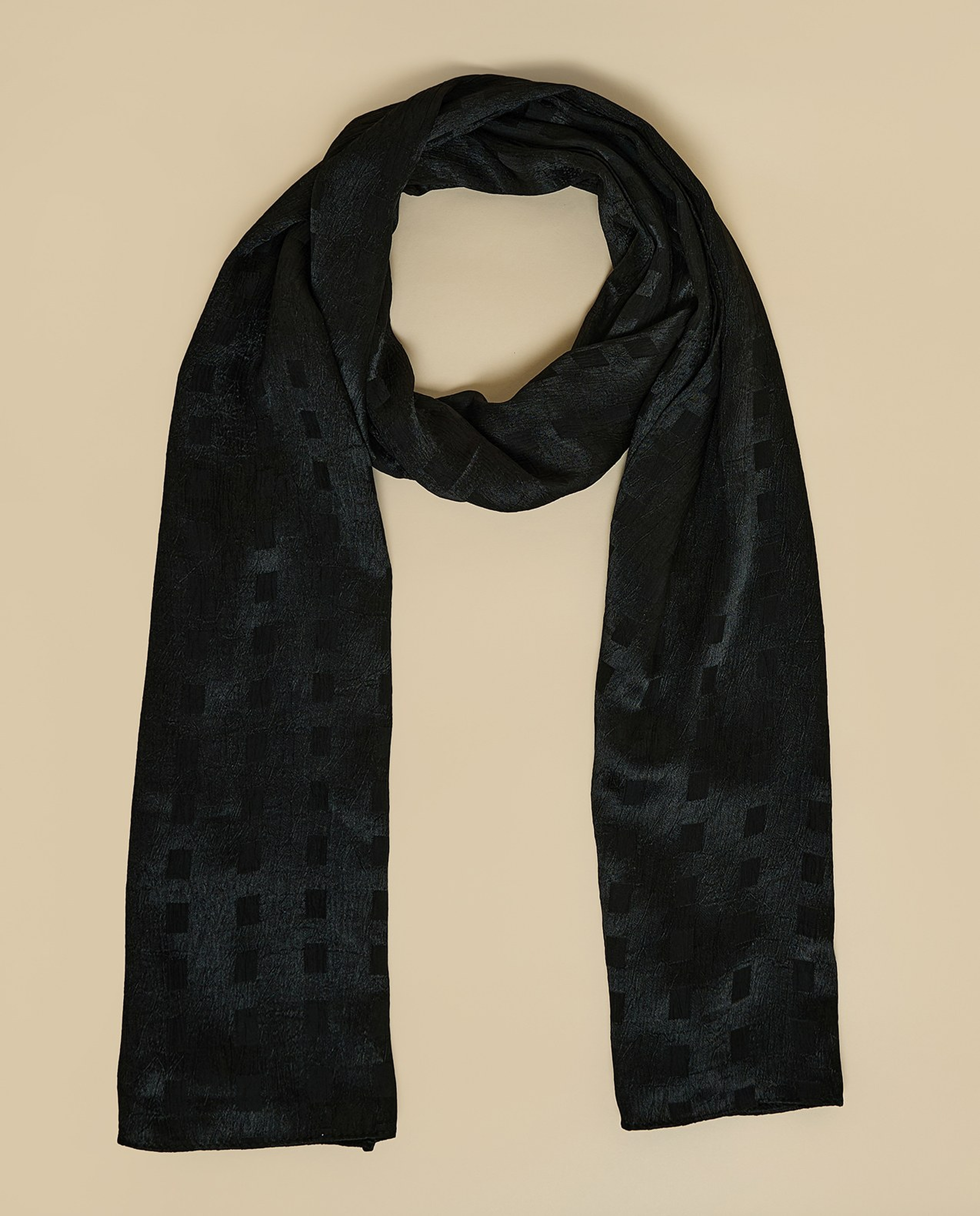 Self Patterned Scarf