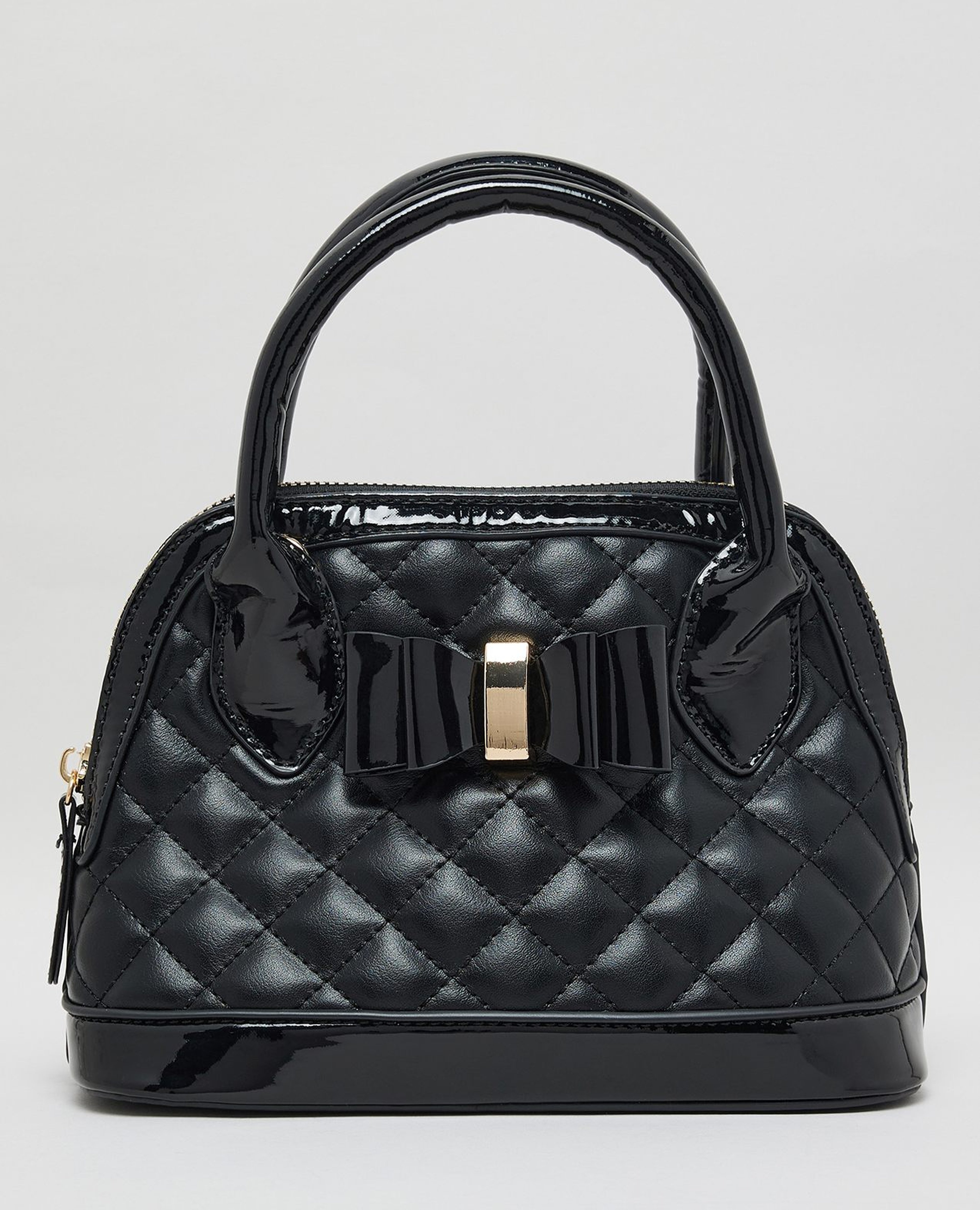 شنطة صغيرة مبطنة