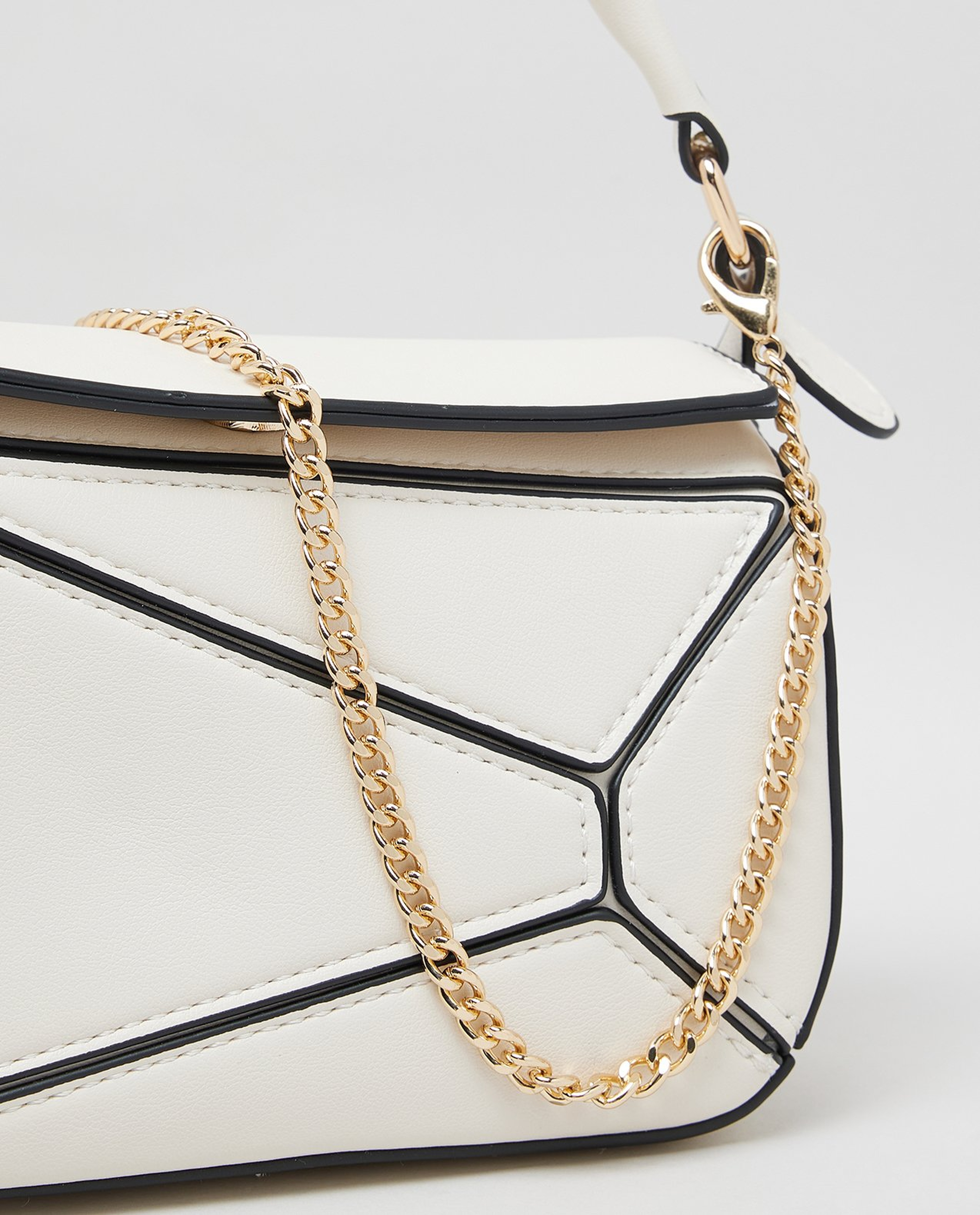 Contrast Trim Shoulder Bag
