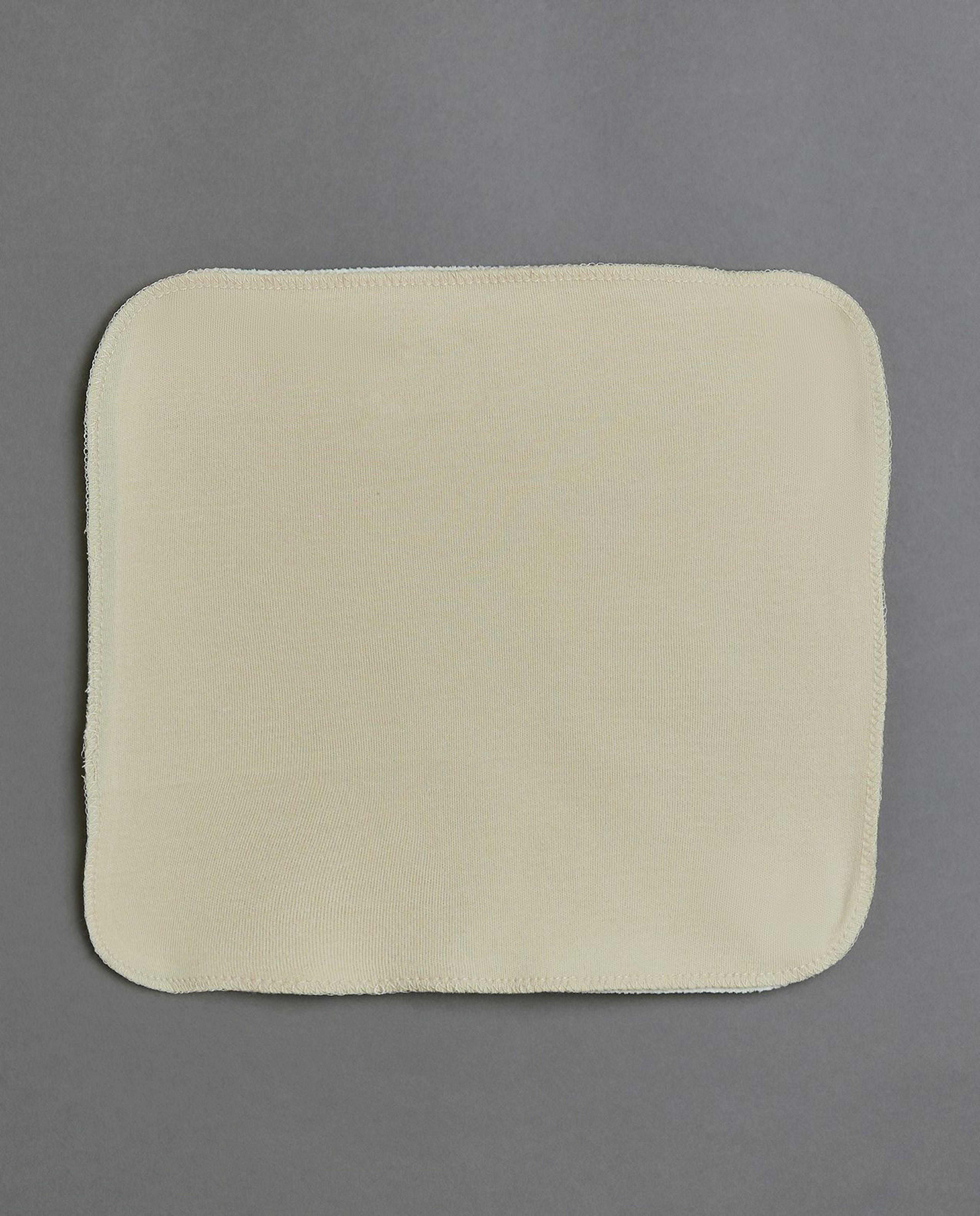 Newborn's Clothing Gift Set