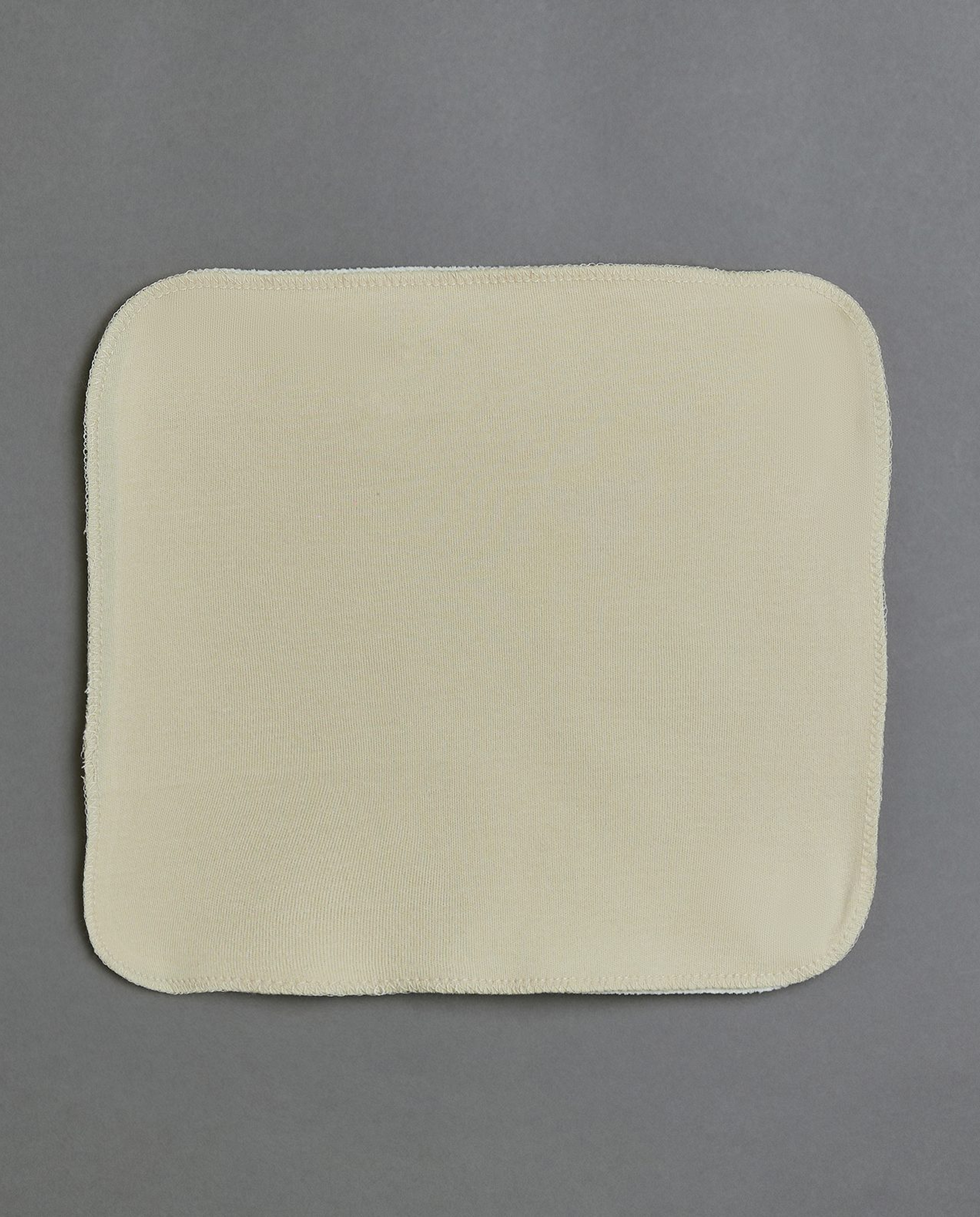 Newborn's Clothing Gift Set