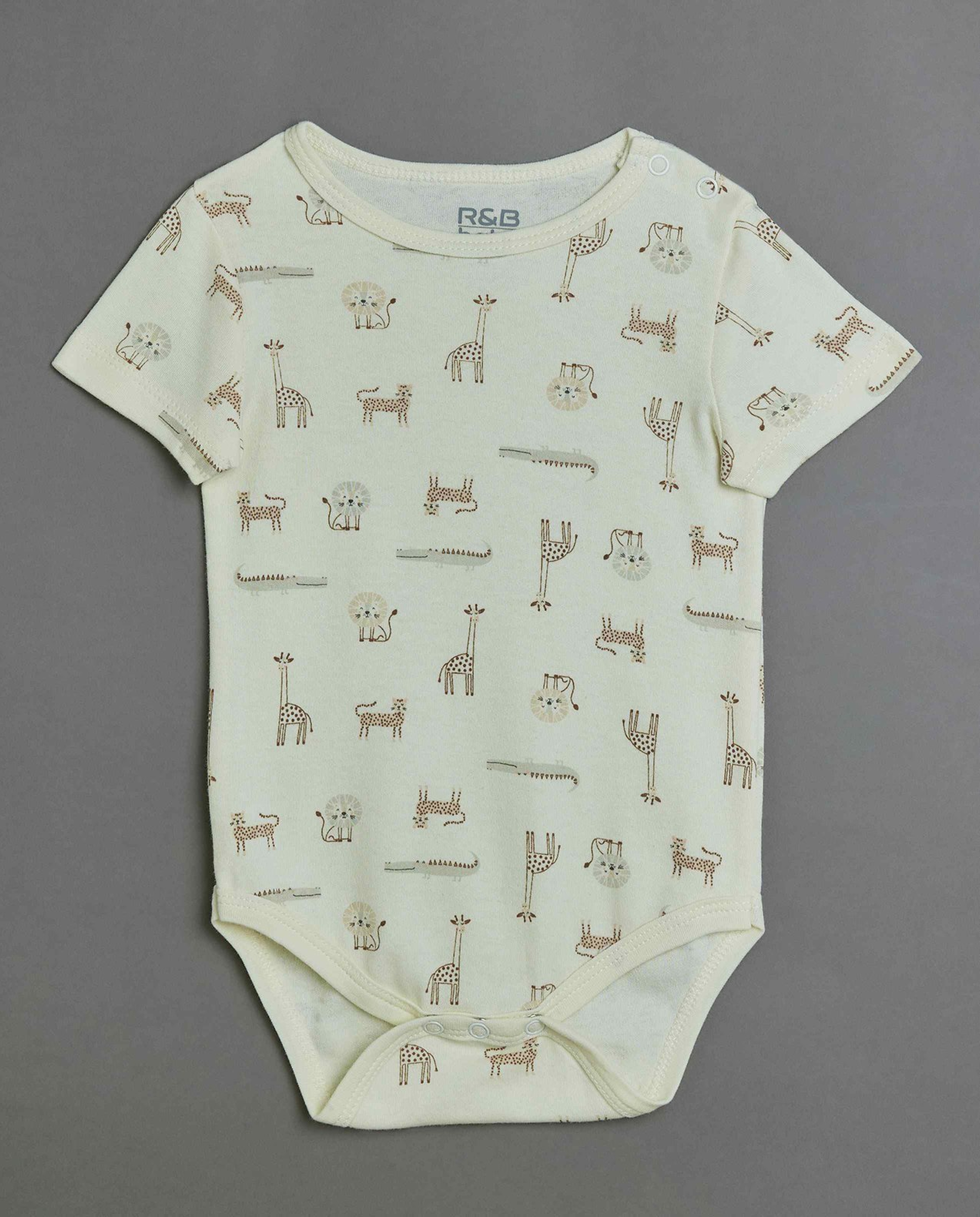 Newborn's Clothing Gift Set