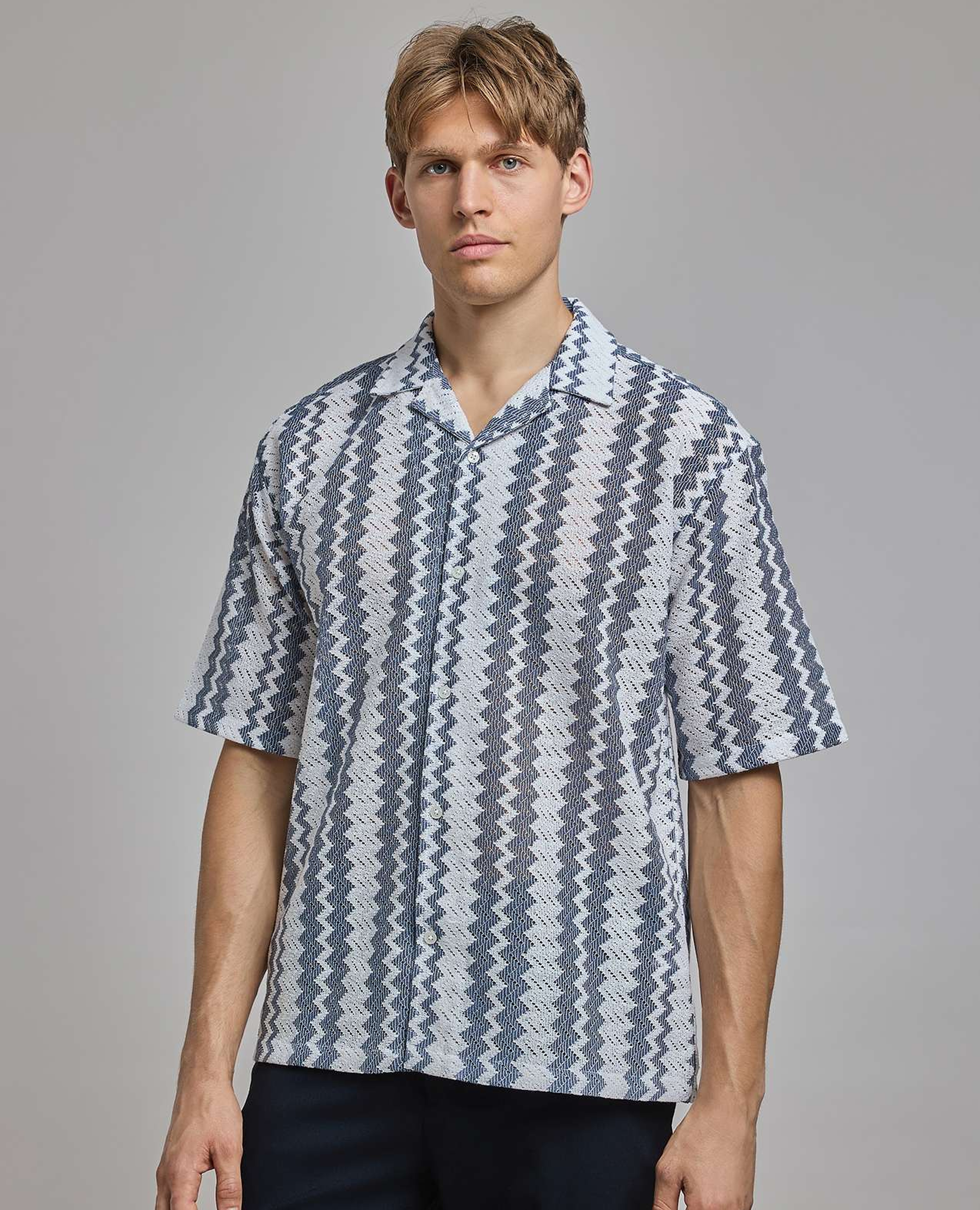 Patterned Shirt with Revere Collar and Short Sleeves