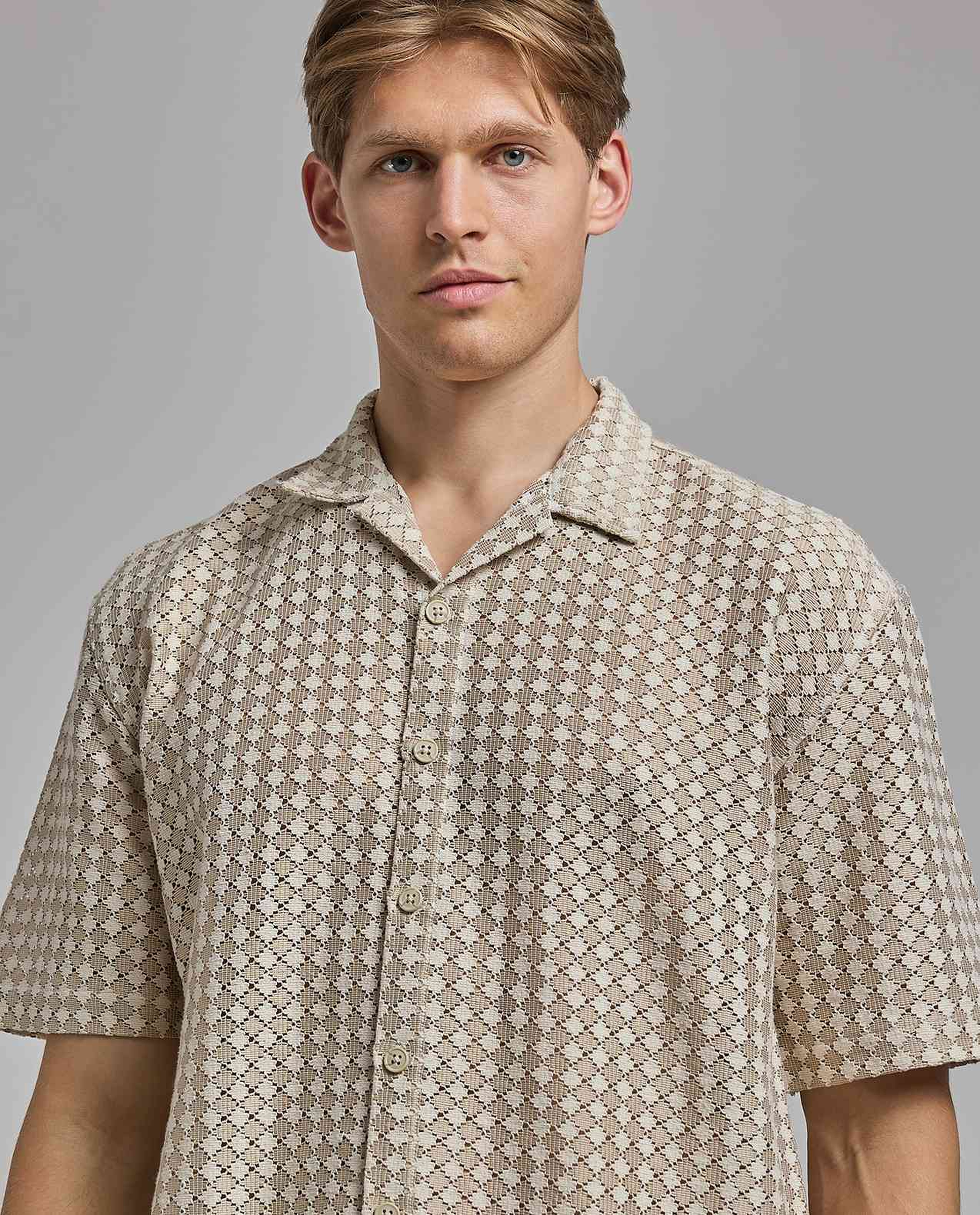 Patterned Shirt with Revere Collar and Short Sleeves