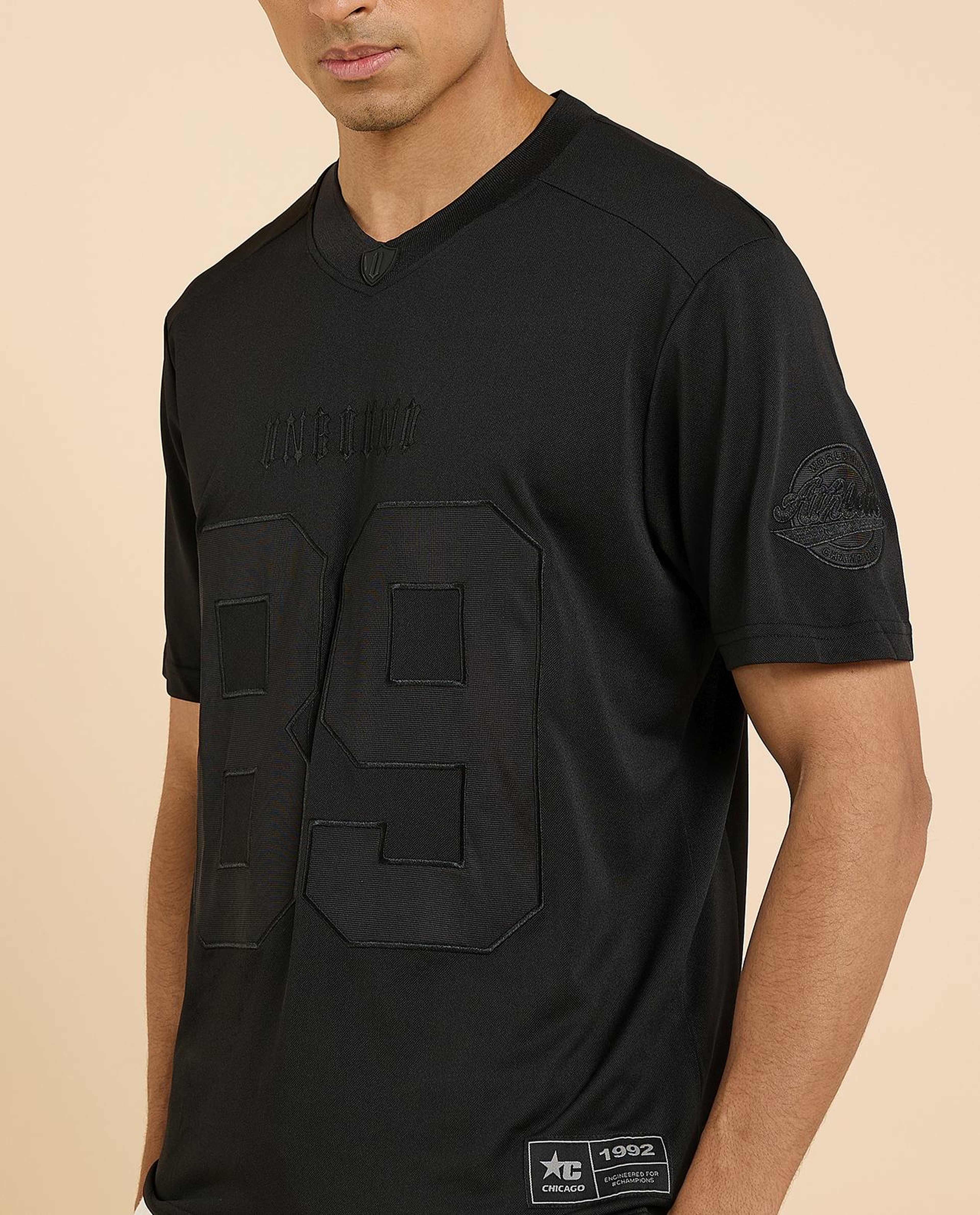 Printed Active T-Shirt with V-Neck and Short Sleeves