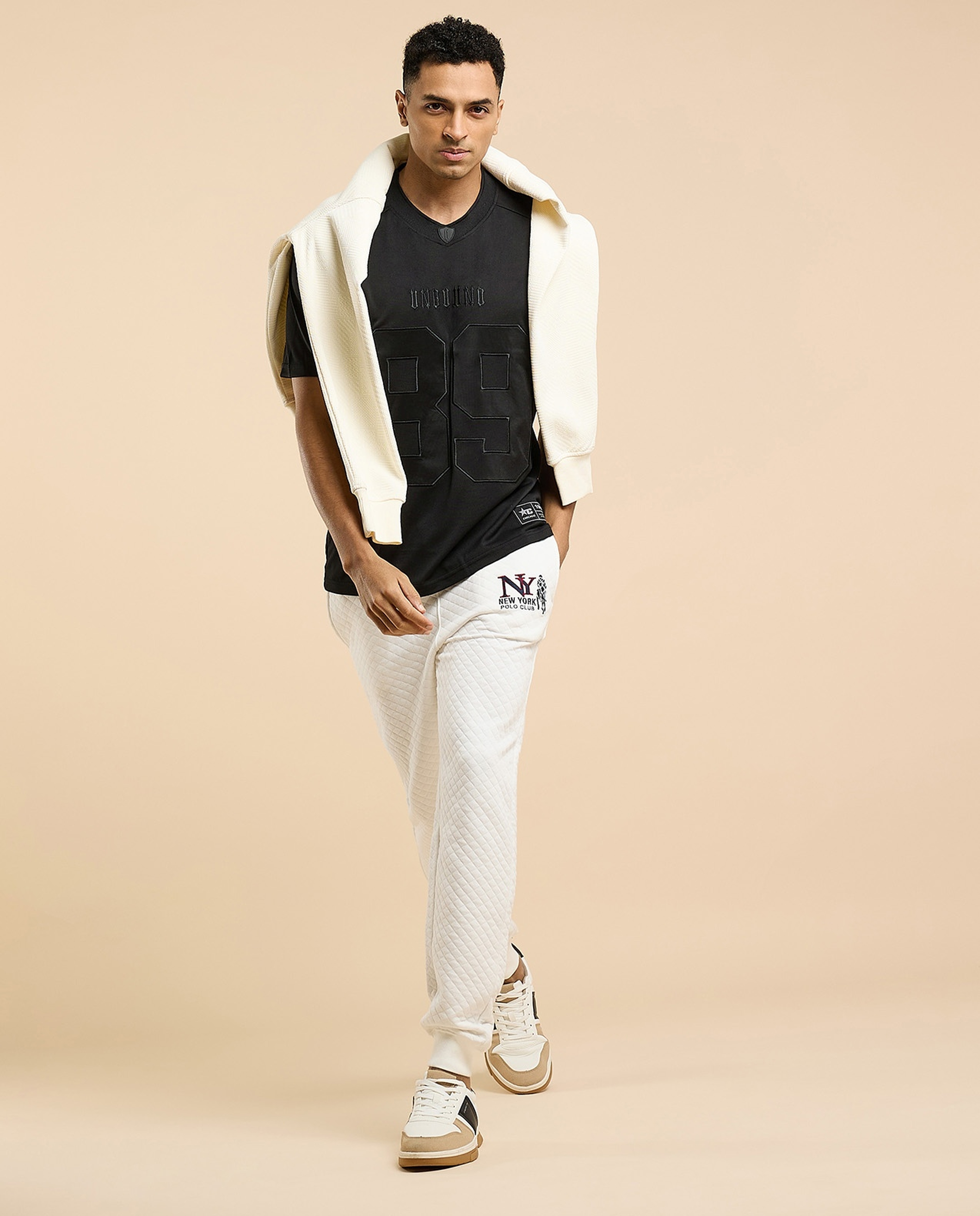 Printed Active T-Shirt with V-Neck and Short Sleeves