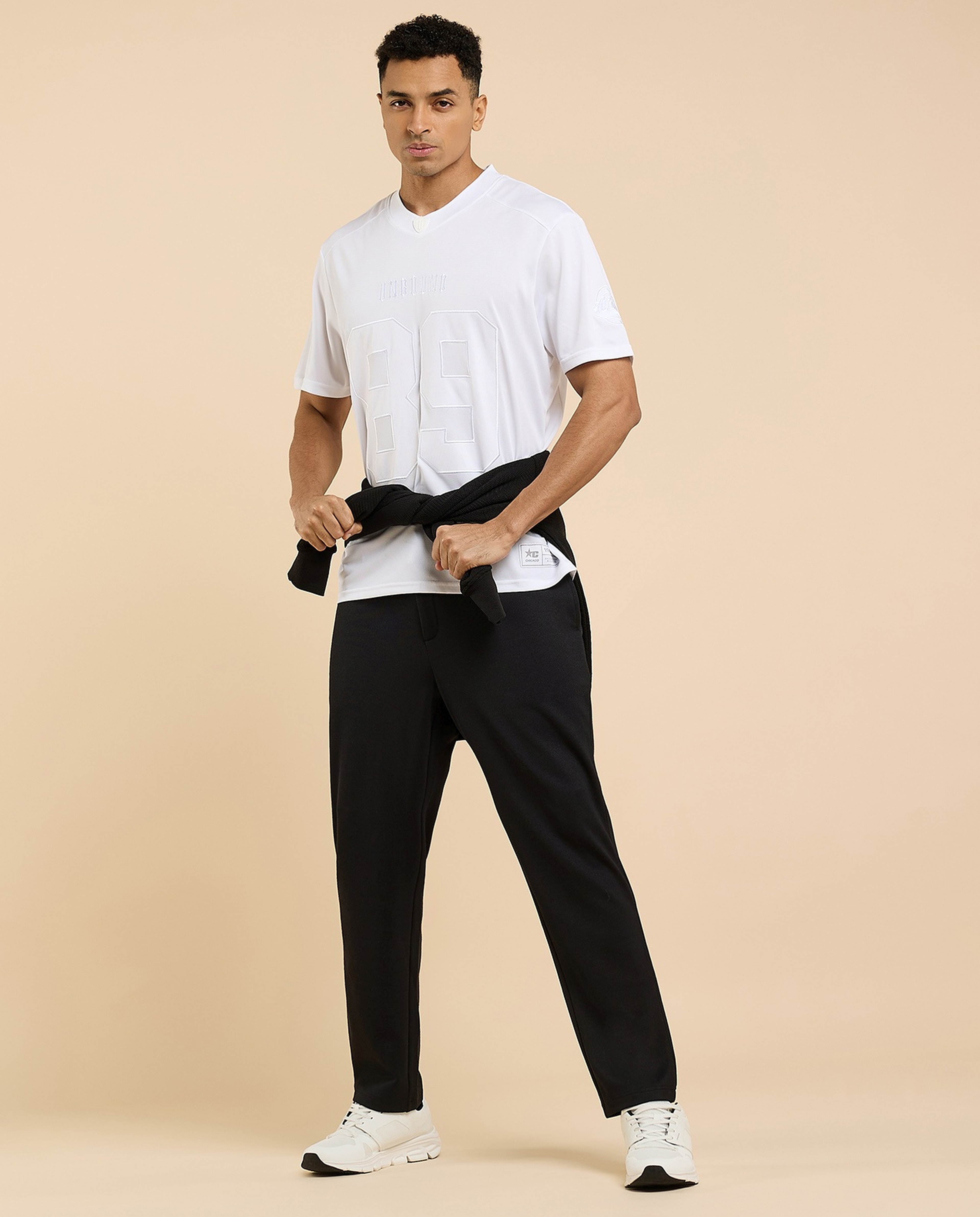 Printed Active T-Shirt with V-Neck and Short Sleeves