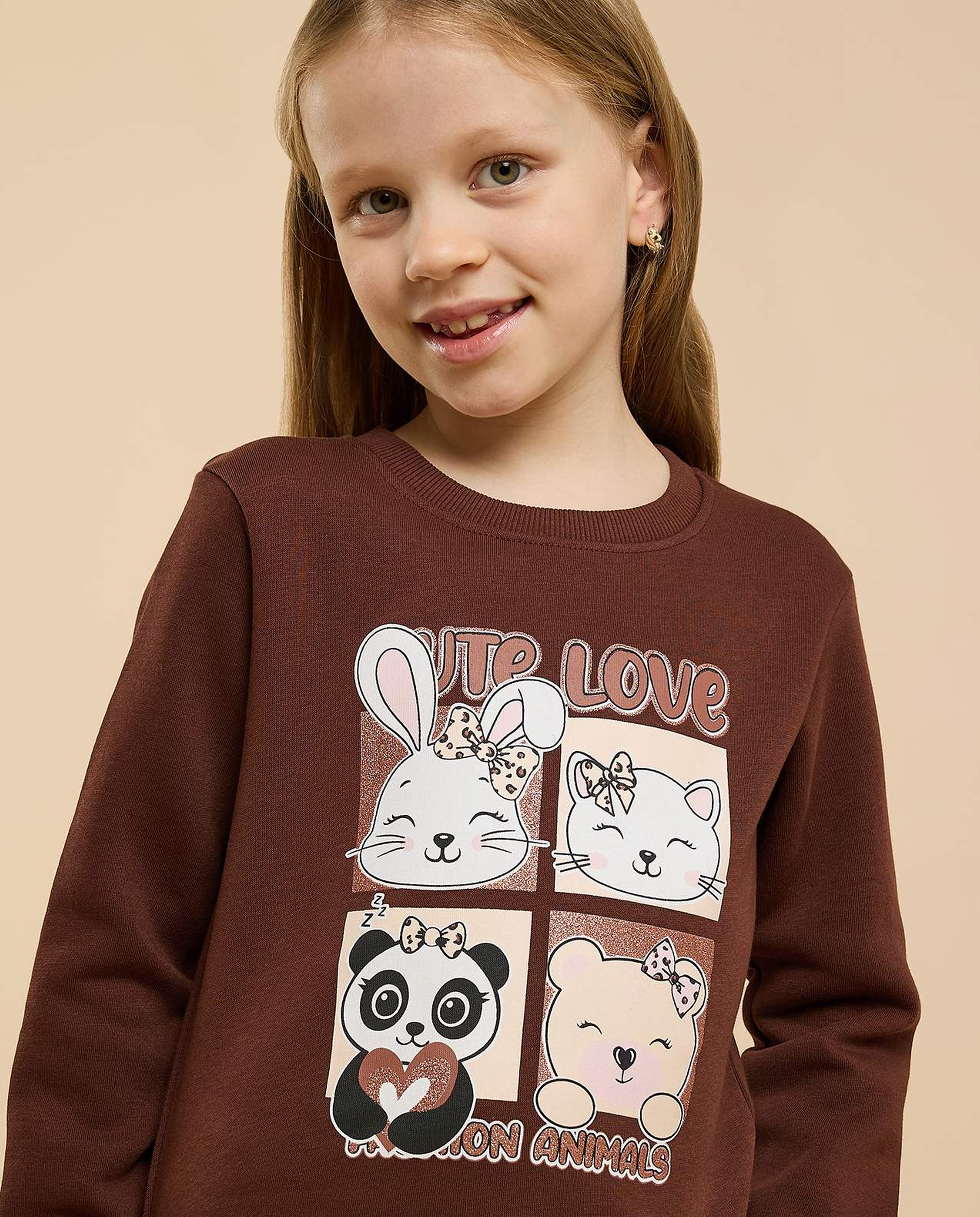 Graphic Print Sweatshirt with Crew Neck and Long Sleeves