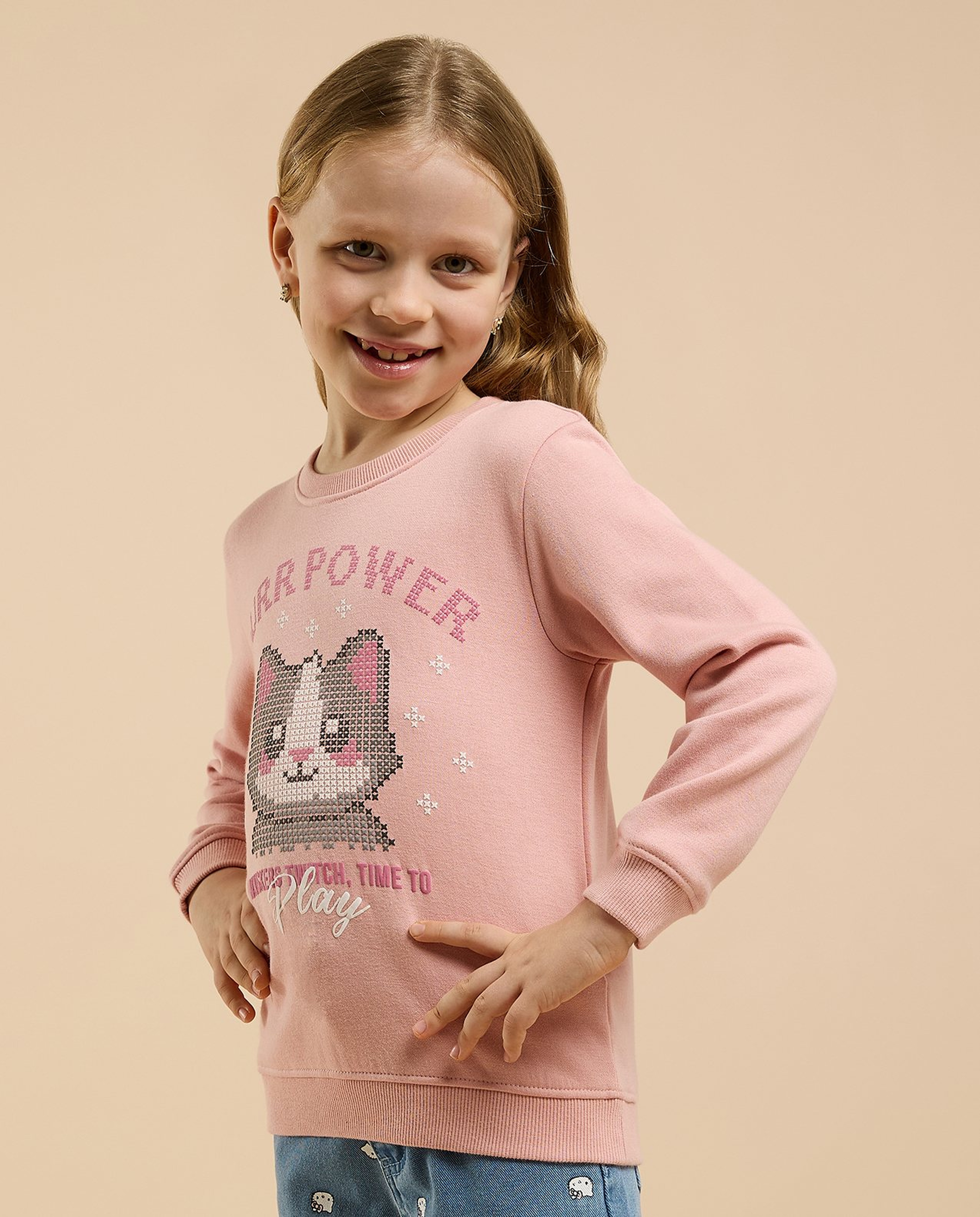 Graphic Print Sweatshirt with Crew Neck and Long Sleeves