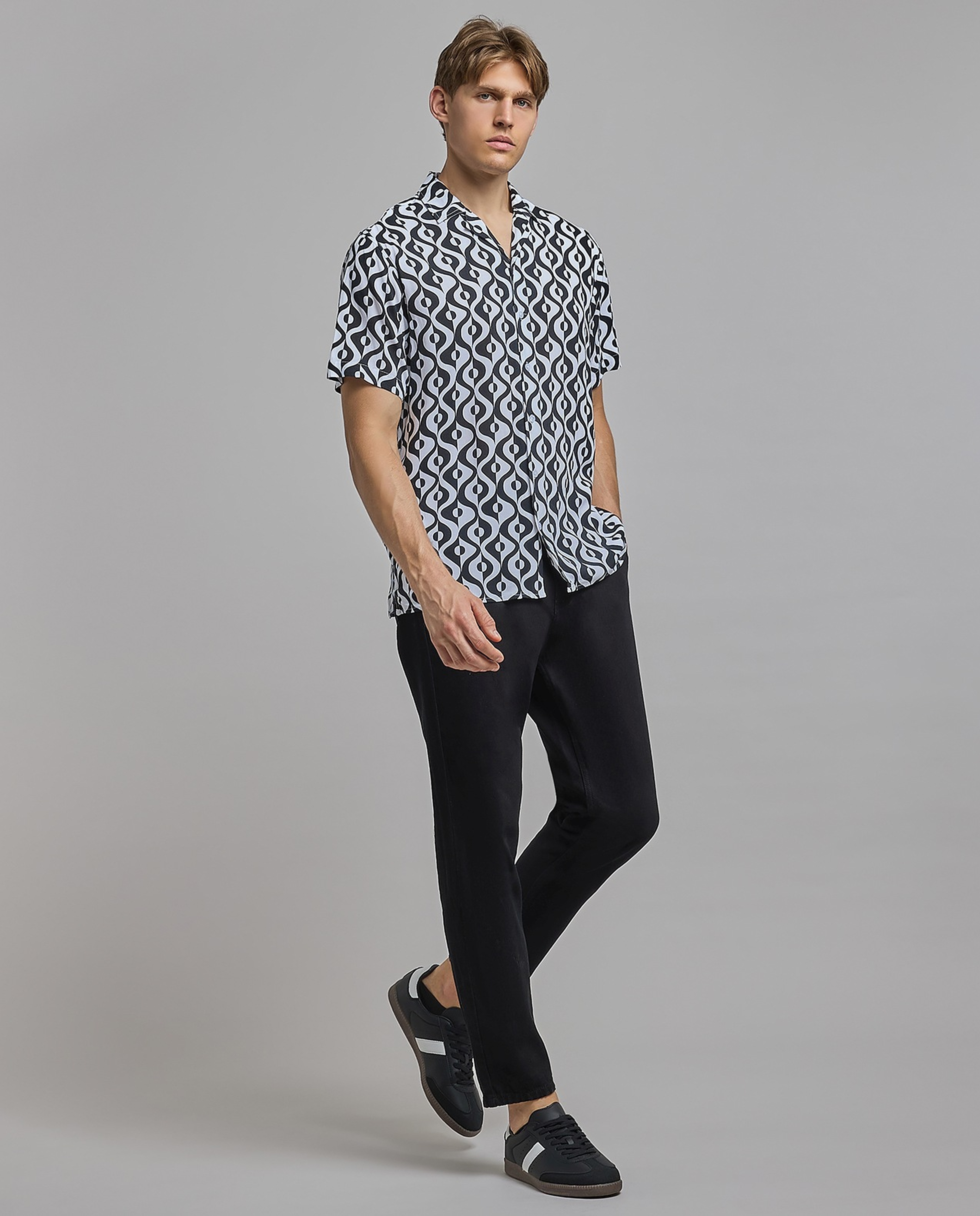 Patterned Shirt with Revere Collar and Short Sleeves