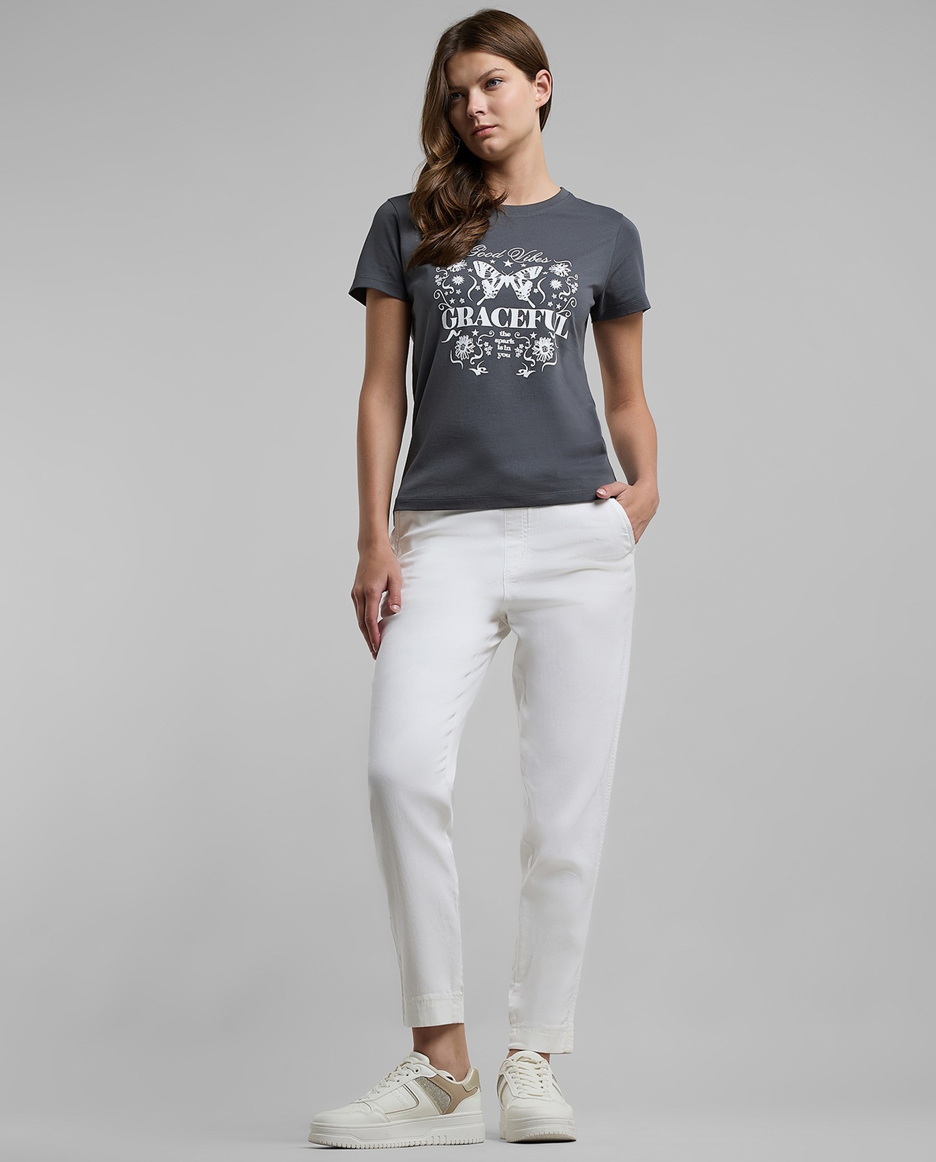 Graphic Print T-Shirt with Crew Neck and Short Sleeves