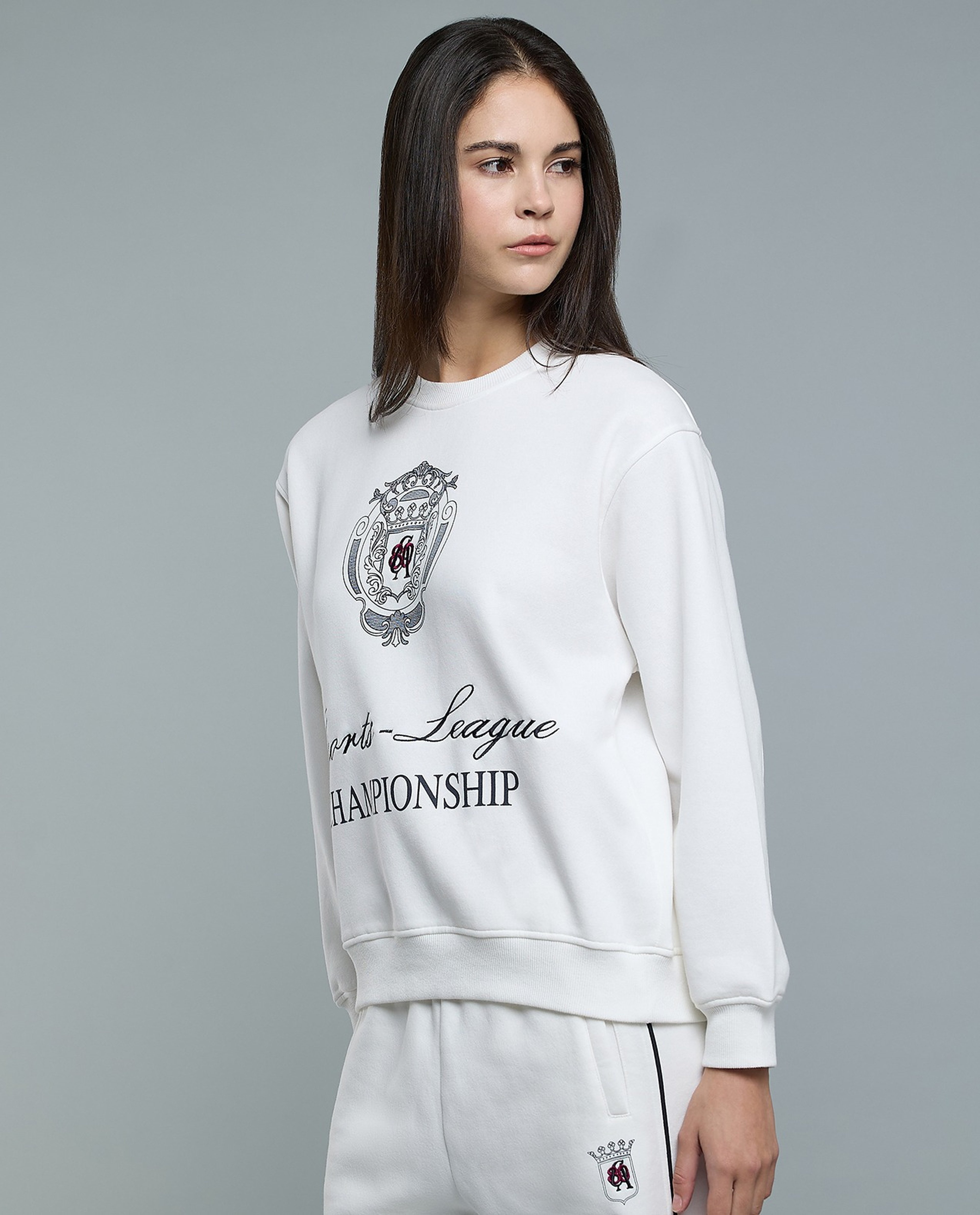 Embroidered Sweatshirt with Crew Neck and Long Sleeves