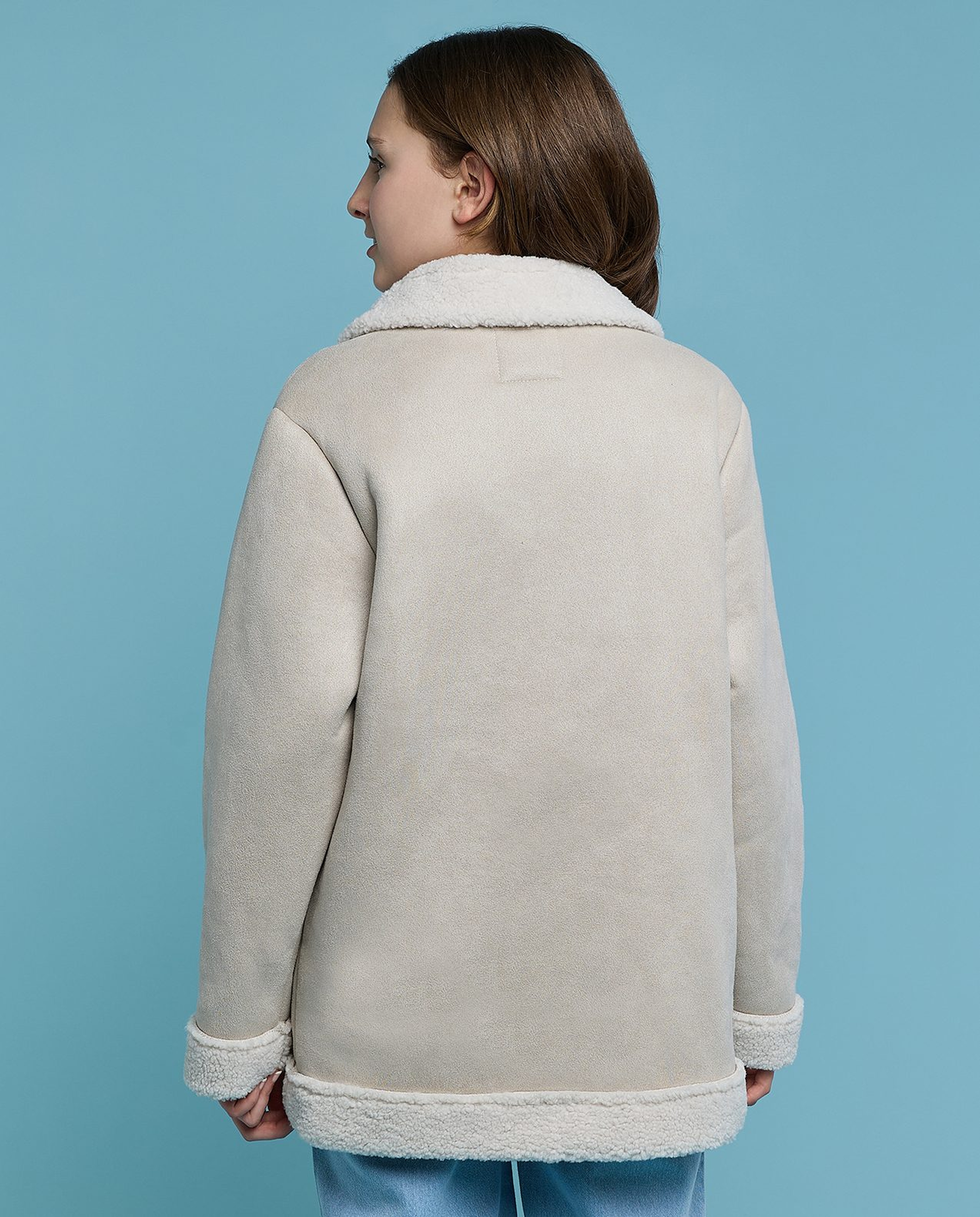 جاكيت شيربا بياقة وكم طويل