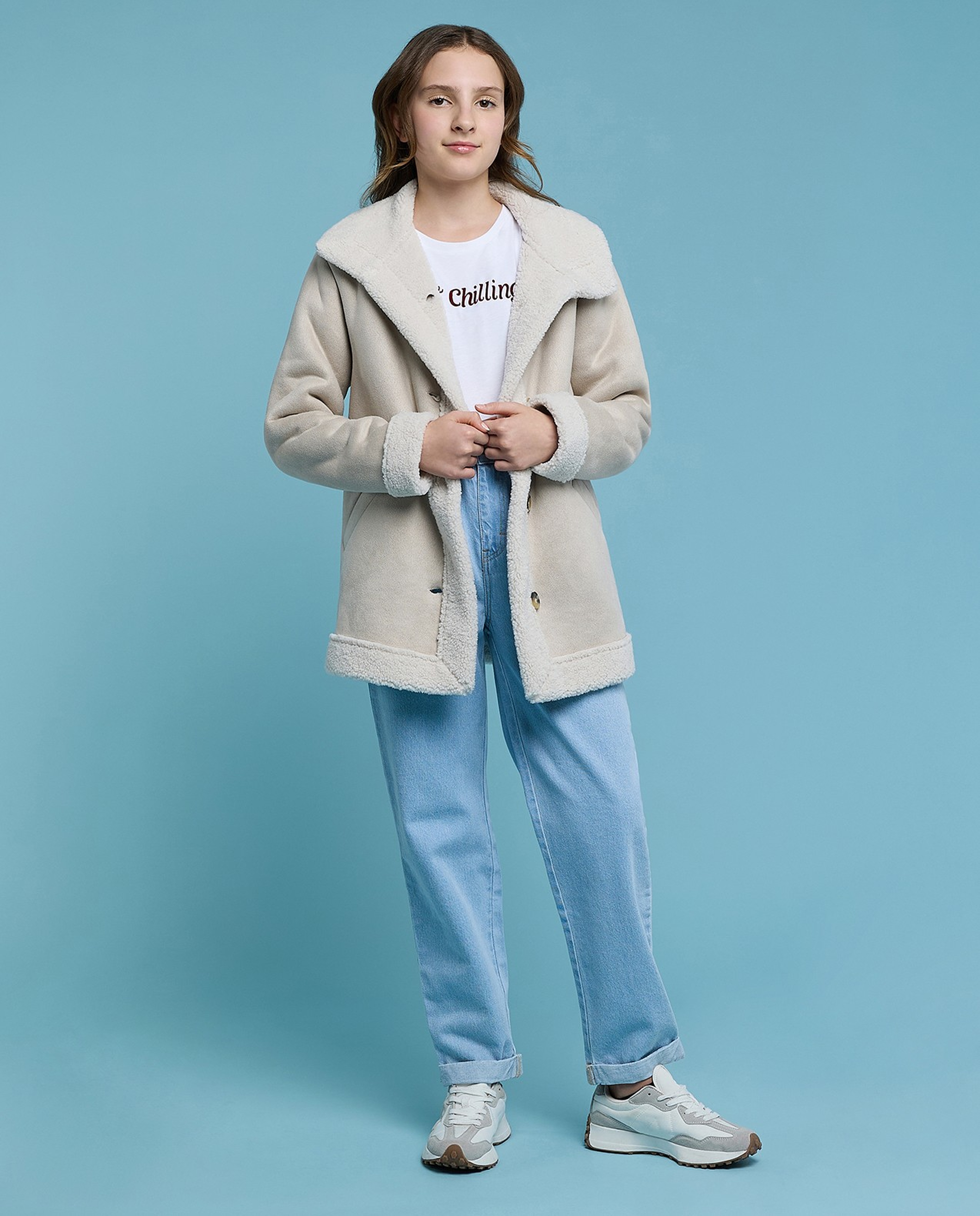 جاكيت شيربا بياقة وكم طويل