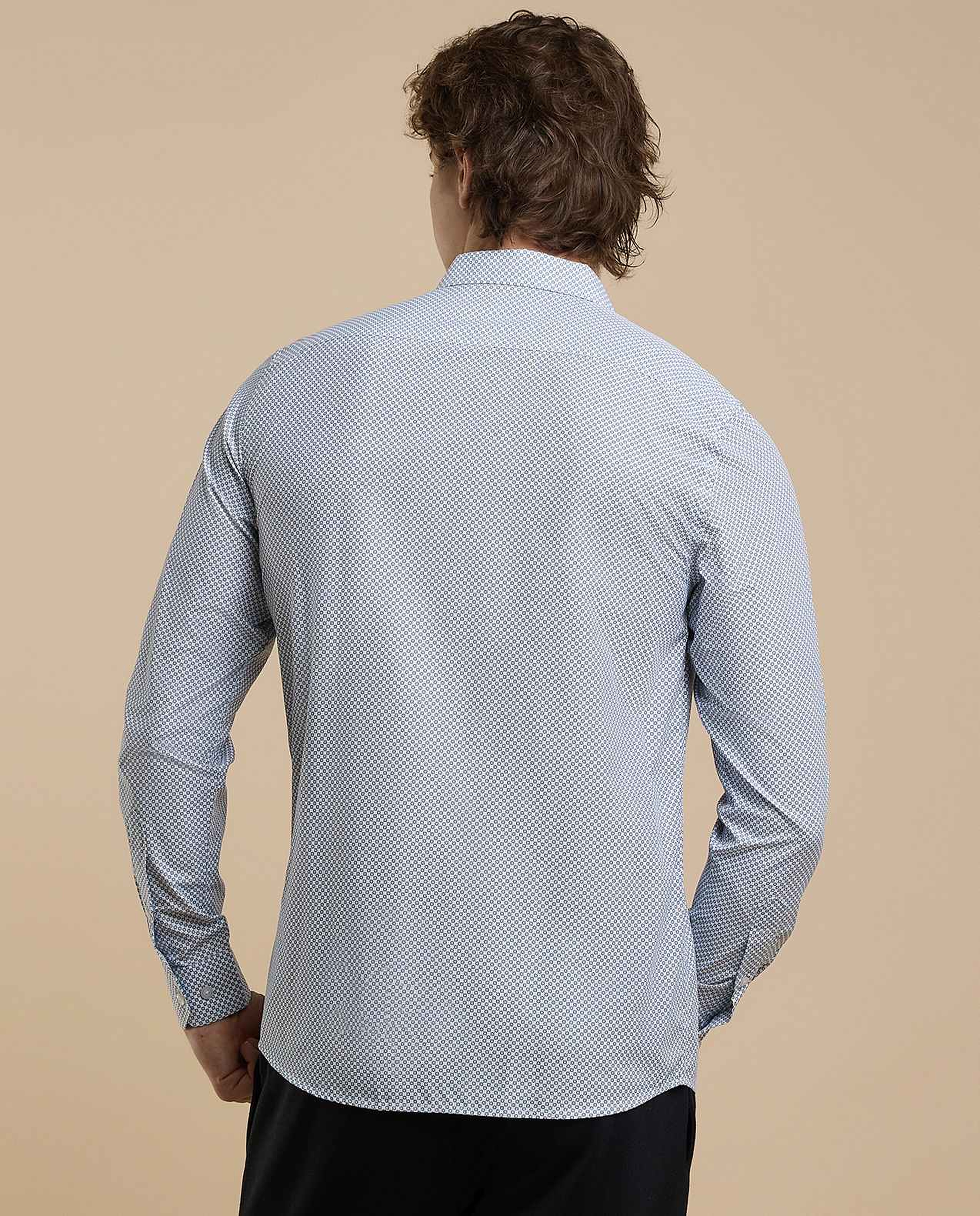 Patterned Shirt with Classic Collar and Long Sleeves