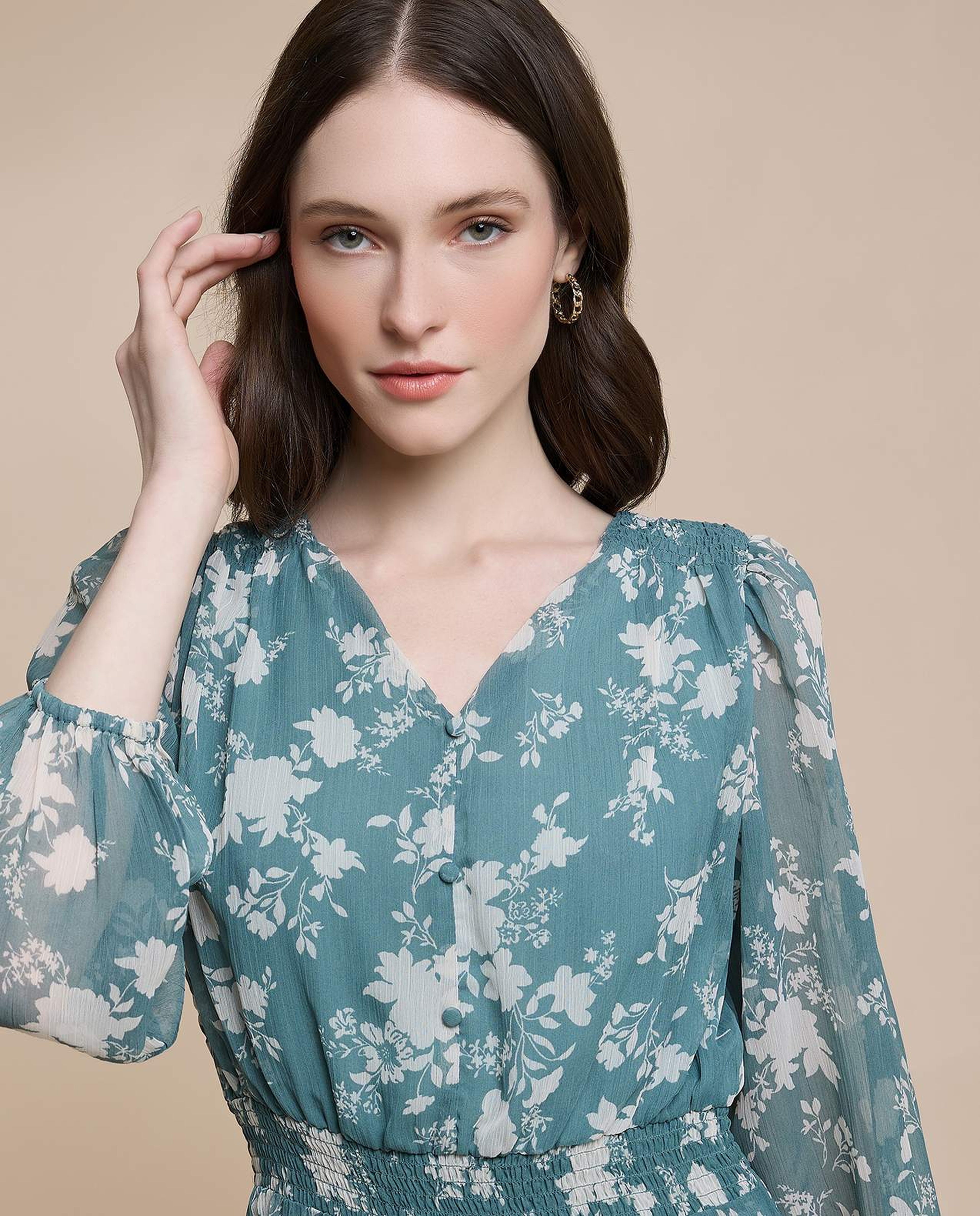 Printed Midi Dress with V-Neck and Puff Sleeves