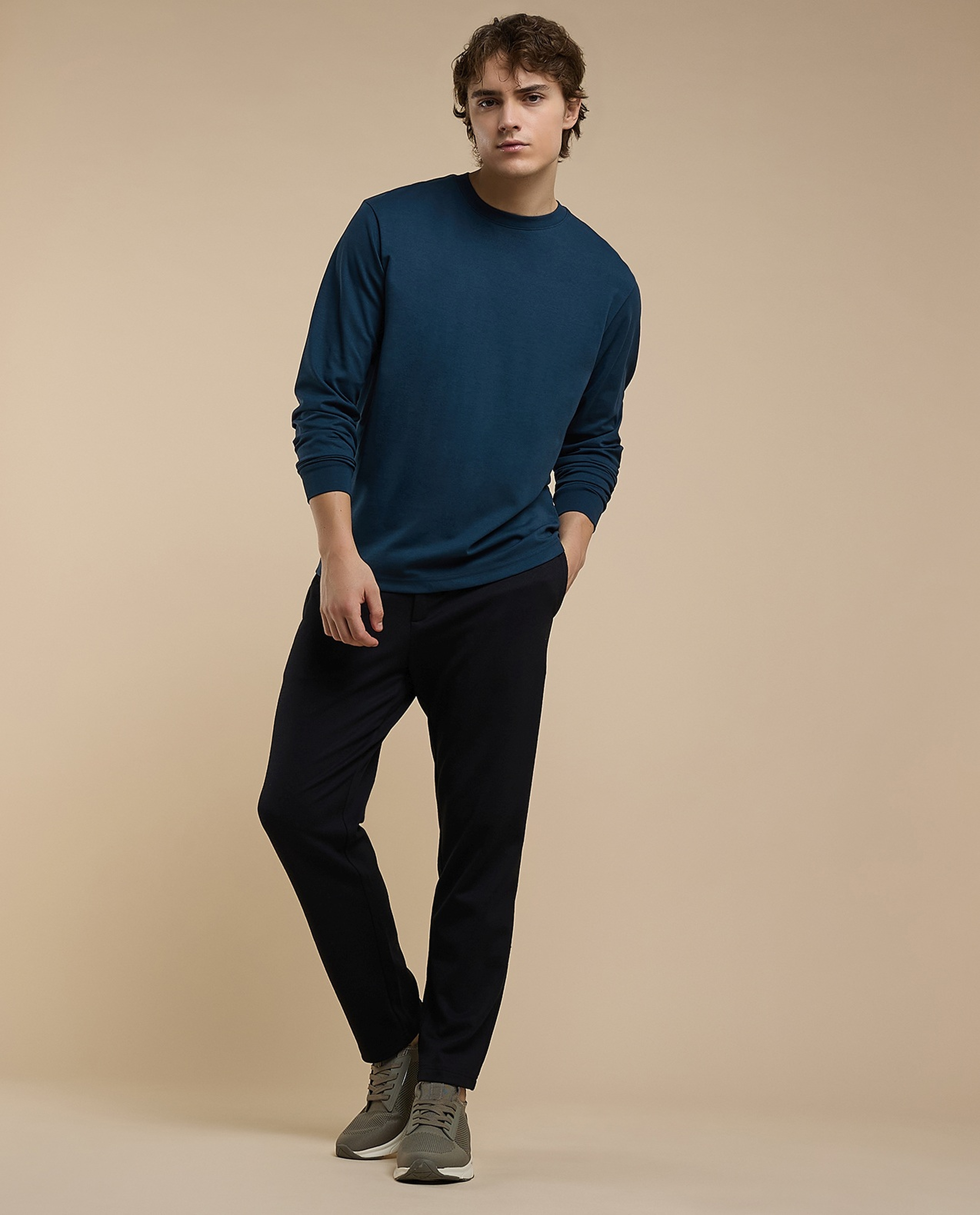 Solid T-Shirt with Crew Neck and Long Sleeves