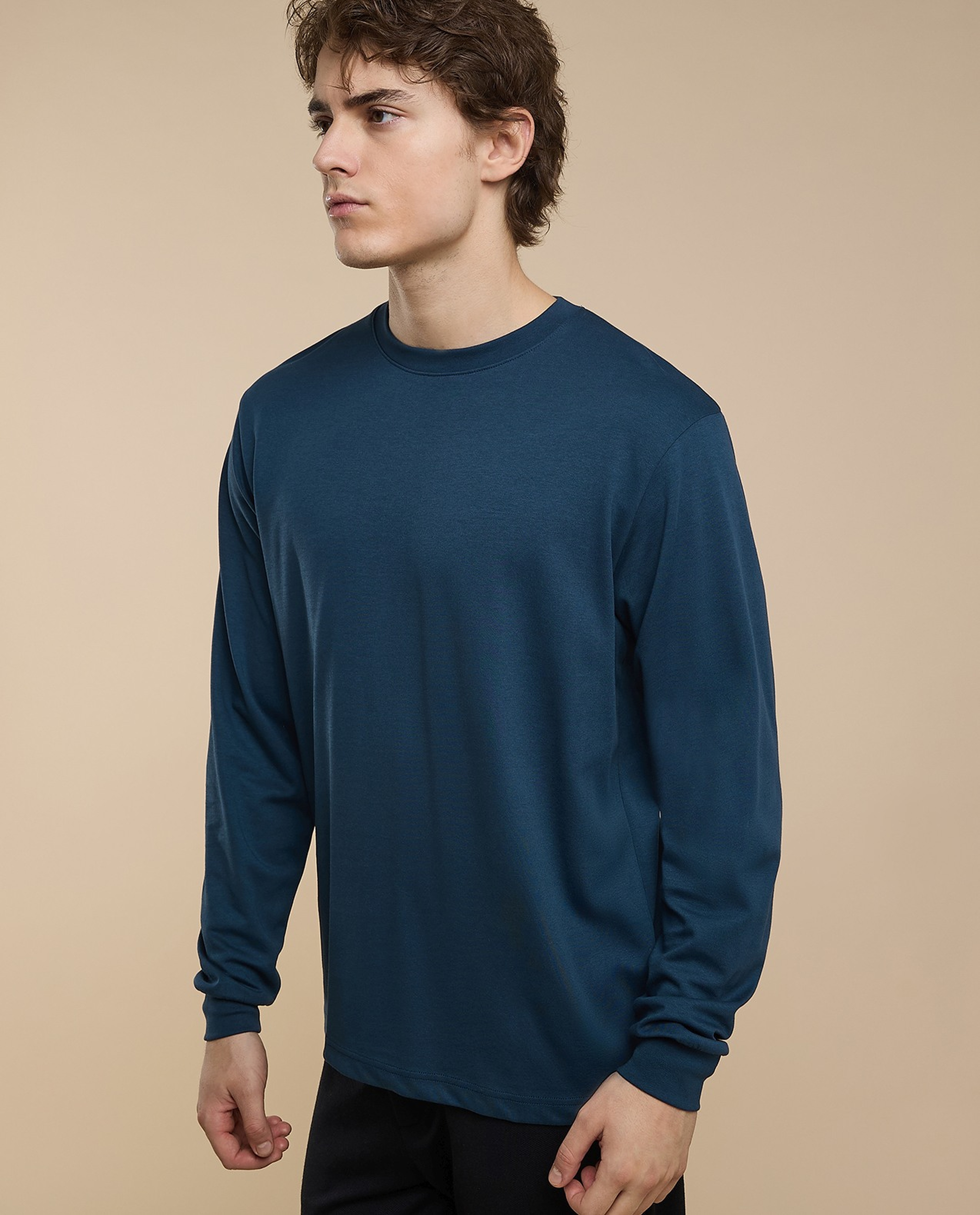 Solid T-Shirt with Crew Neck and Long Sleeves