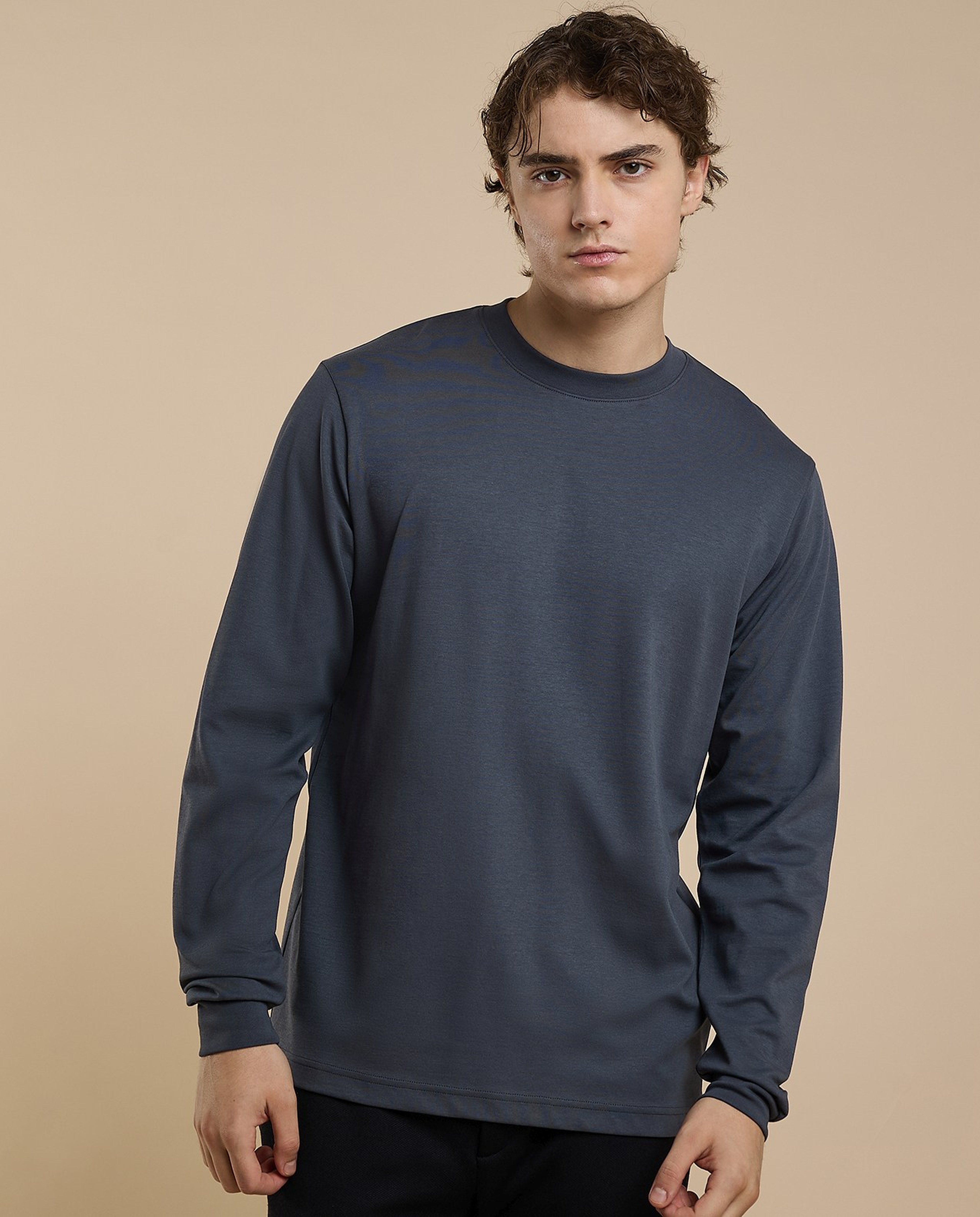 Solid T-Shirt with Crew Neck and Long Sleeves