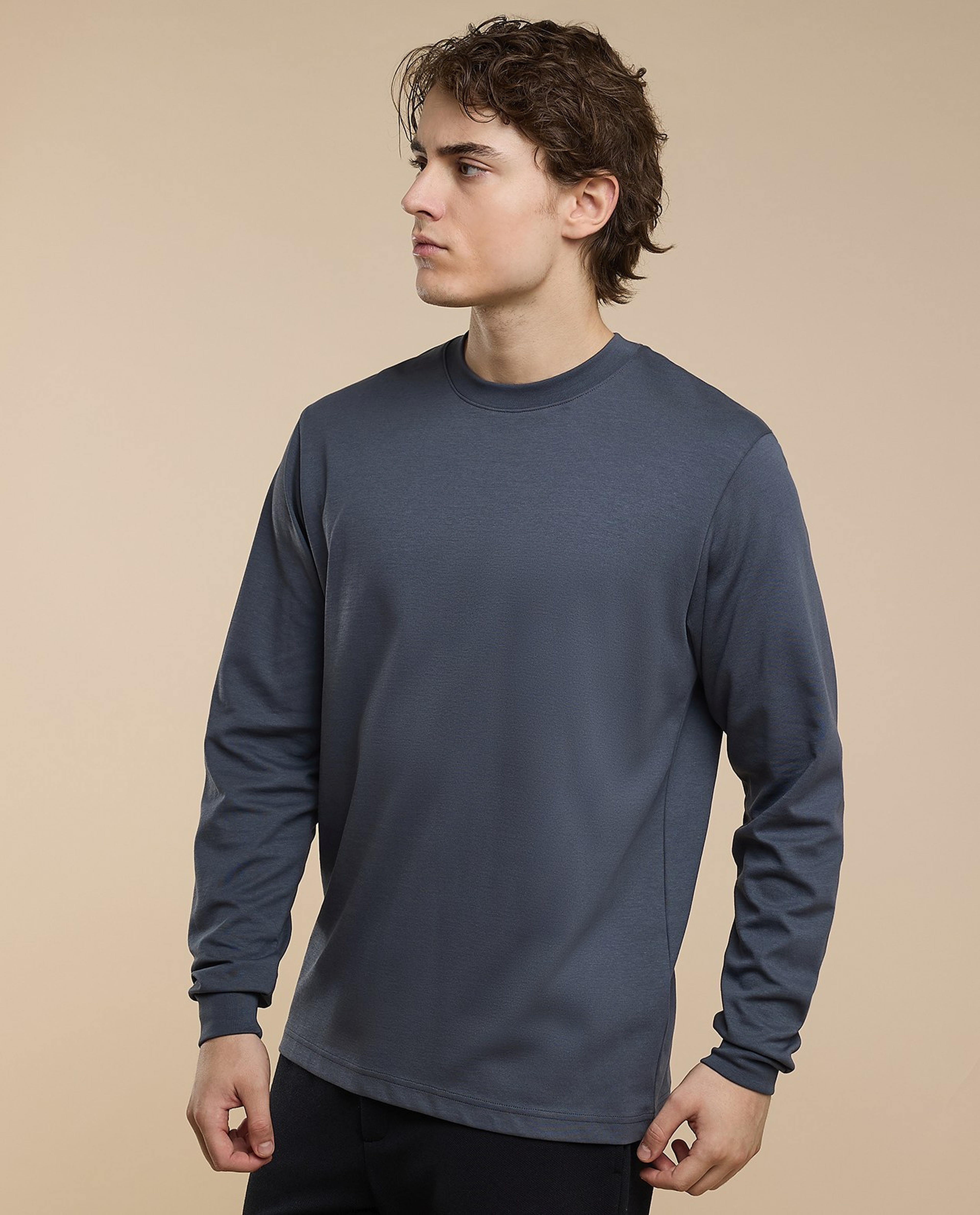 Solid T-Shirt with Crew Neck and Long Sleeves