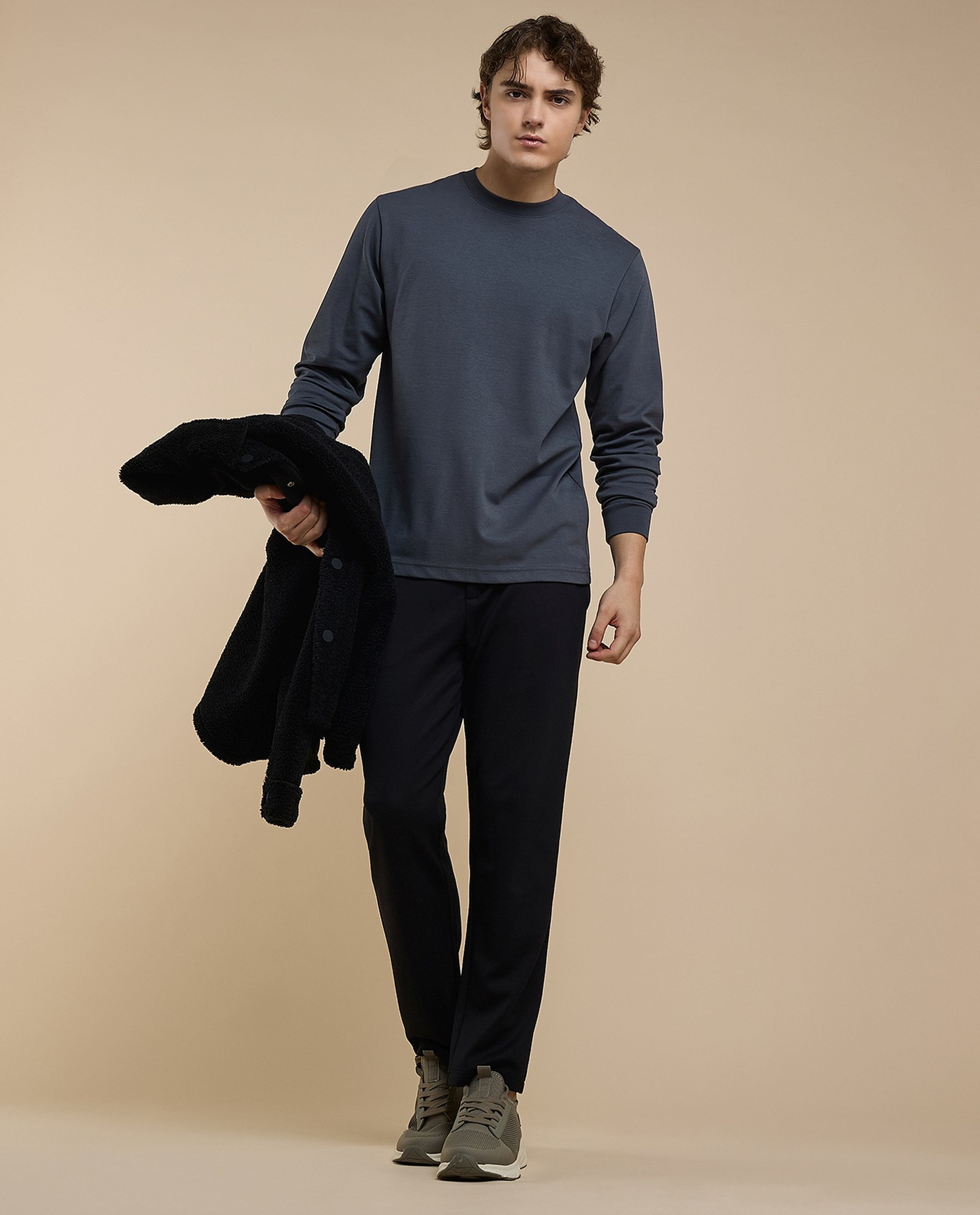 Solid T-Shirt with Crew Neck and Long Sleeves