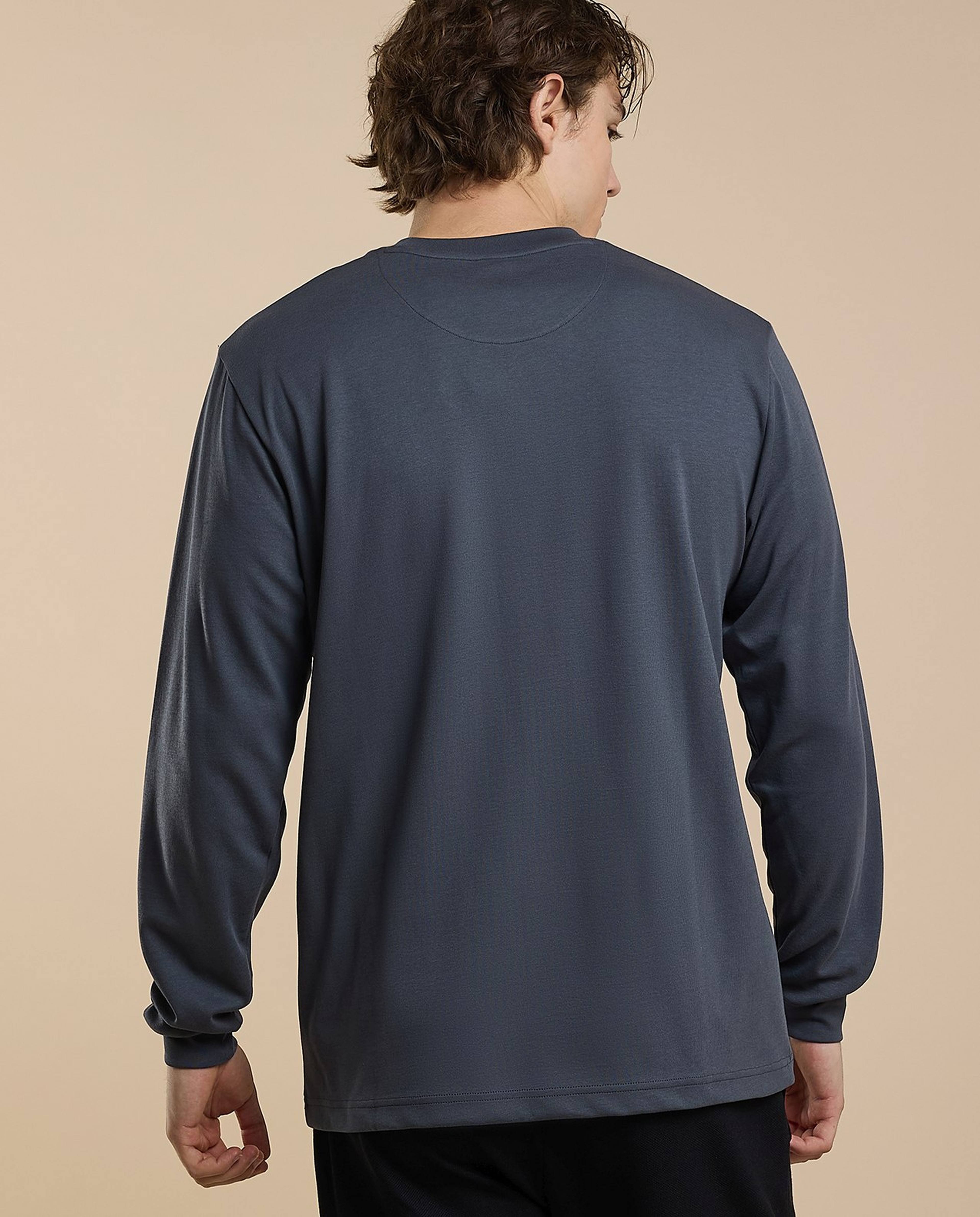 Solid T-Shirt with Crew Neck and Long Sleeves