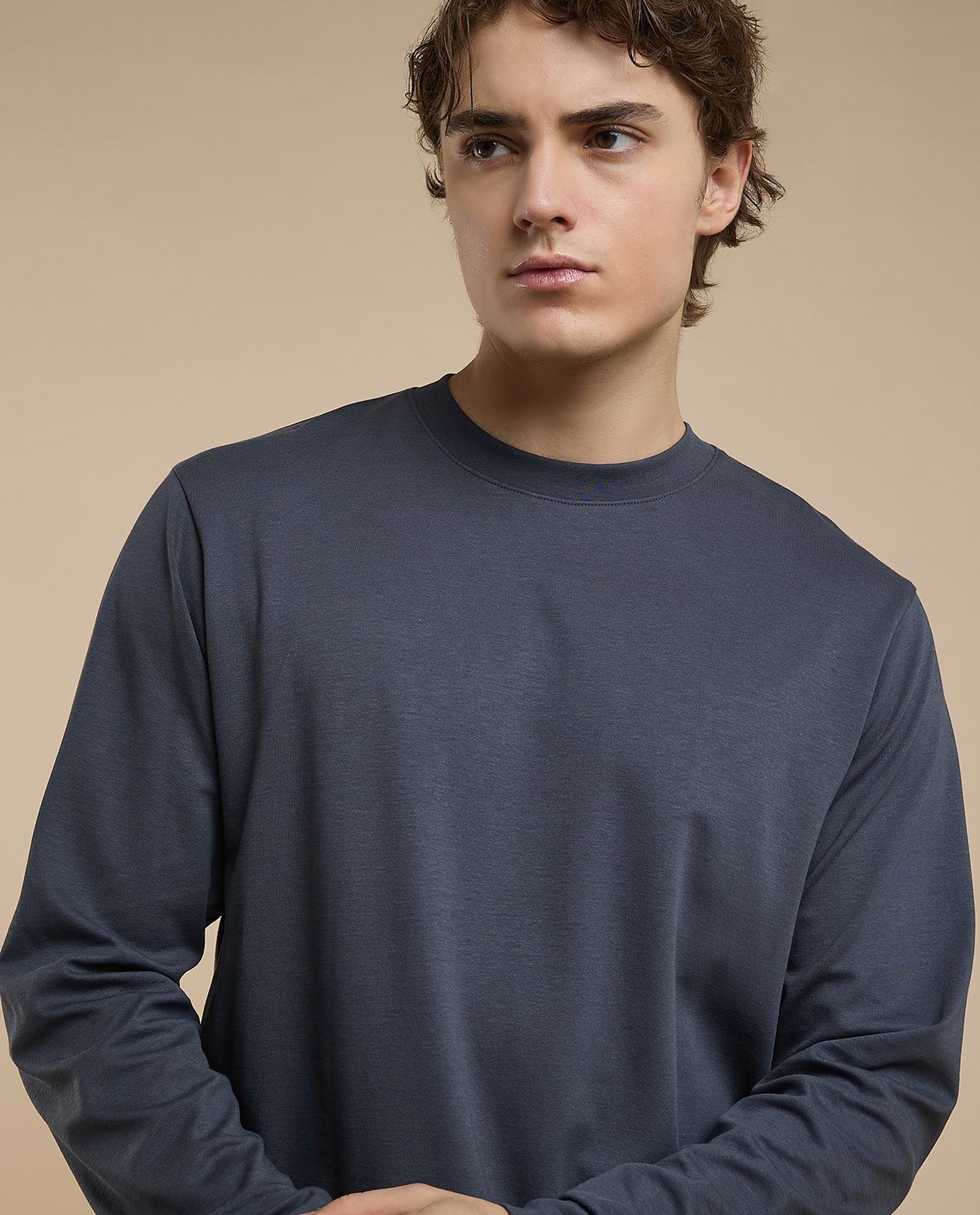 Solid T-Shirt with Crew Neck and Long Sleeves
