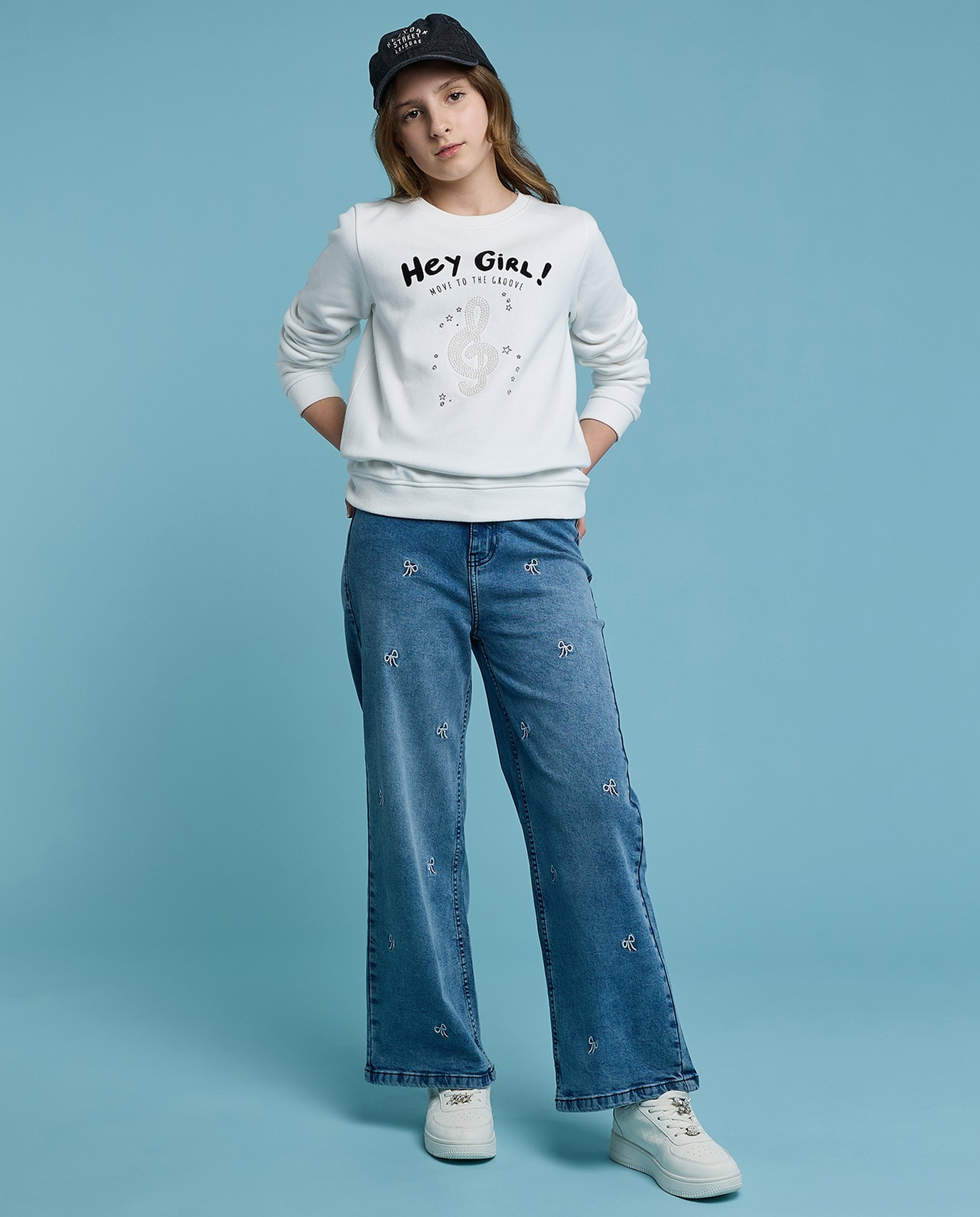 Typography Print Sweatshirt with Crew Neck and Long Sleeves