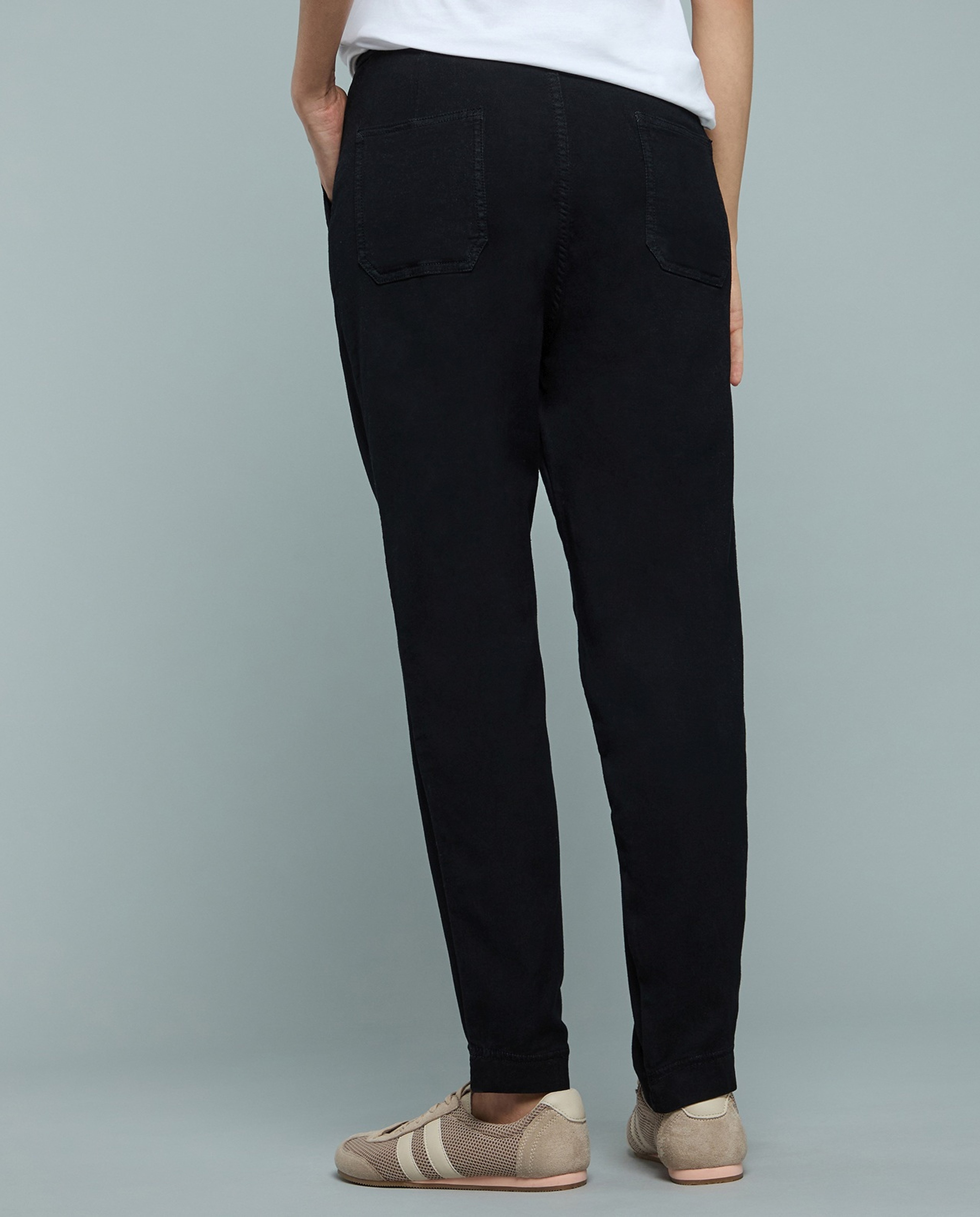 Solid Mom Fit Jeans with Elastic Waist