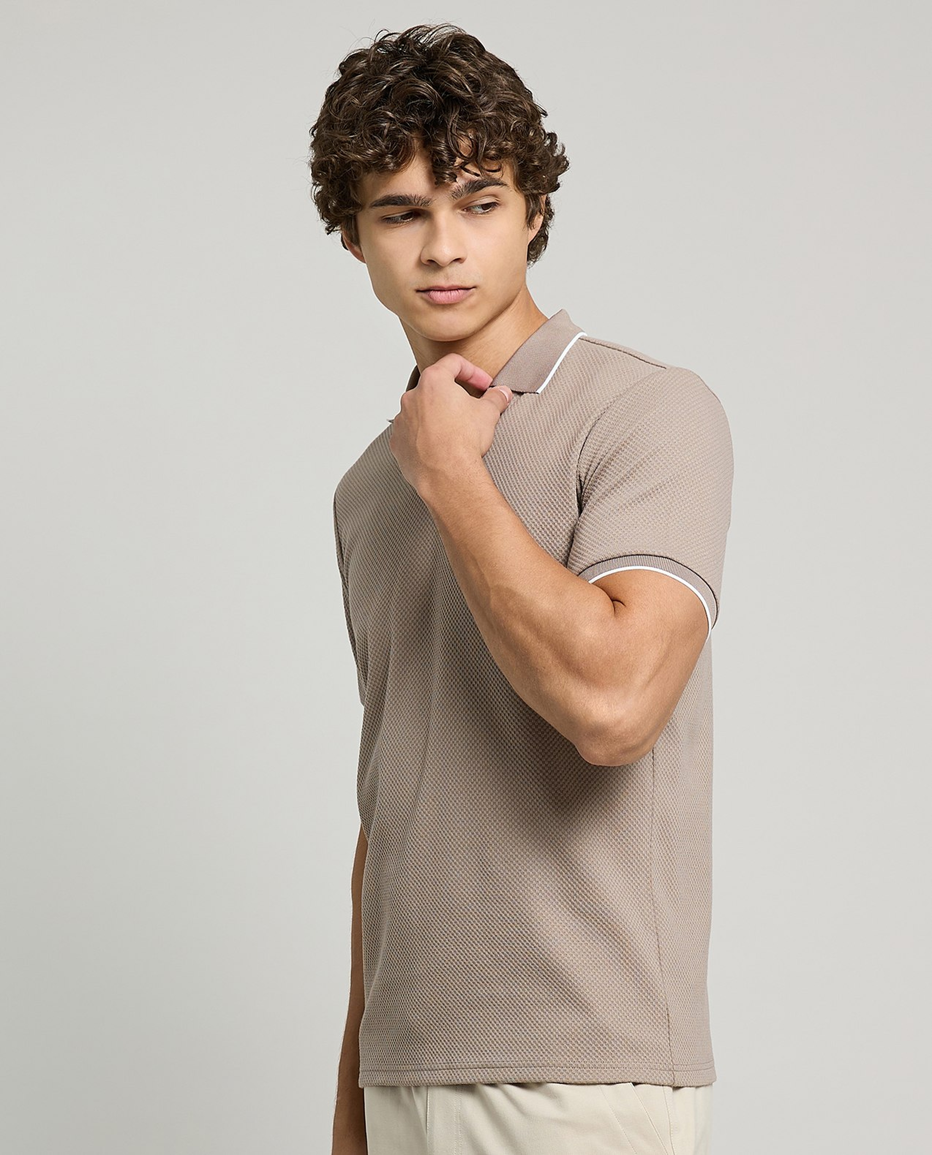 Contrast Trim Polo T-Shirt with Short Sleeves