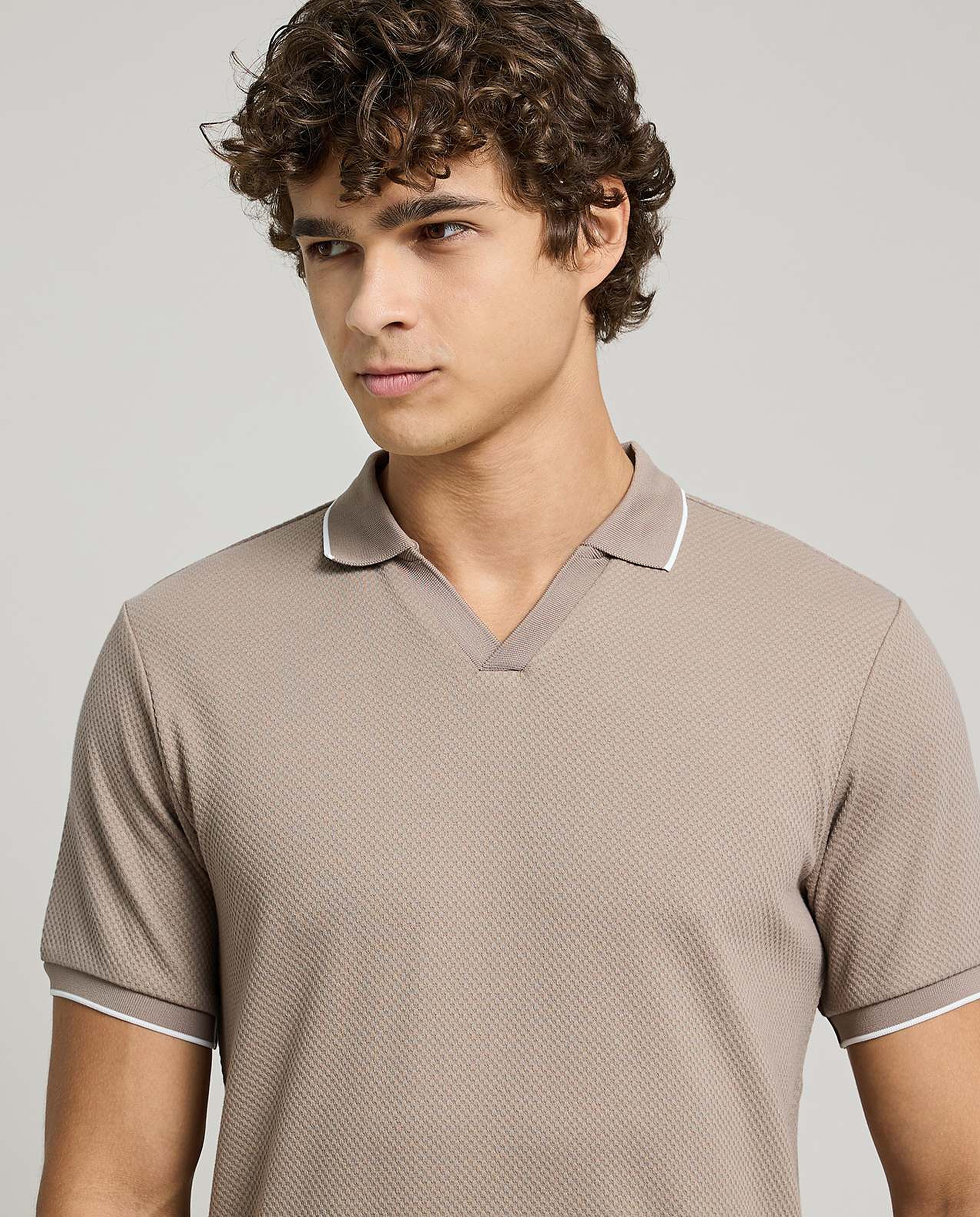 Contrast Trim Polo T-Shirt with Short Sleeves