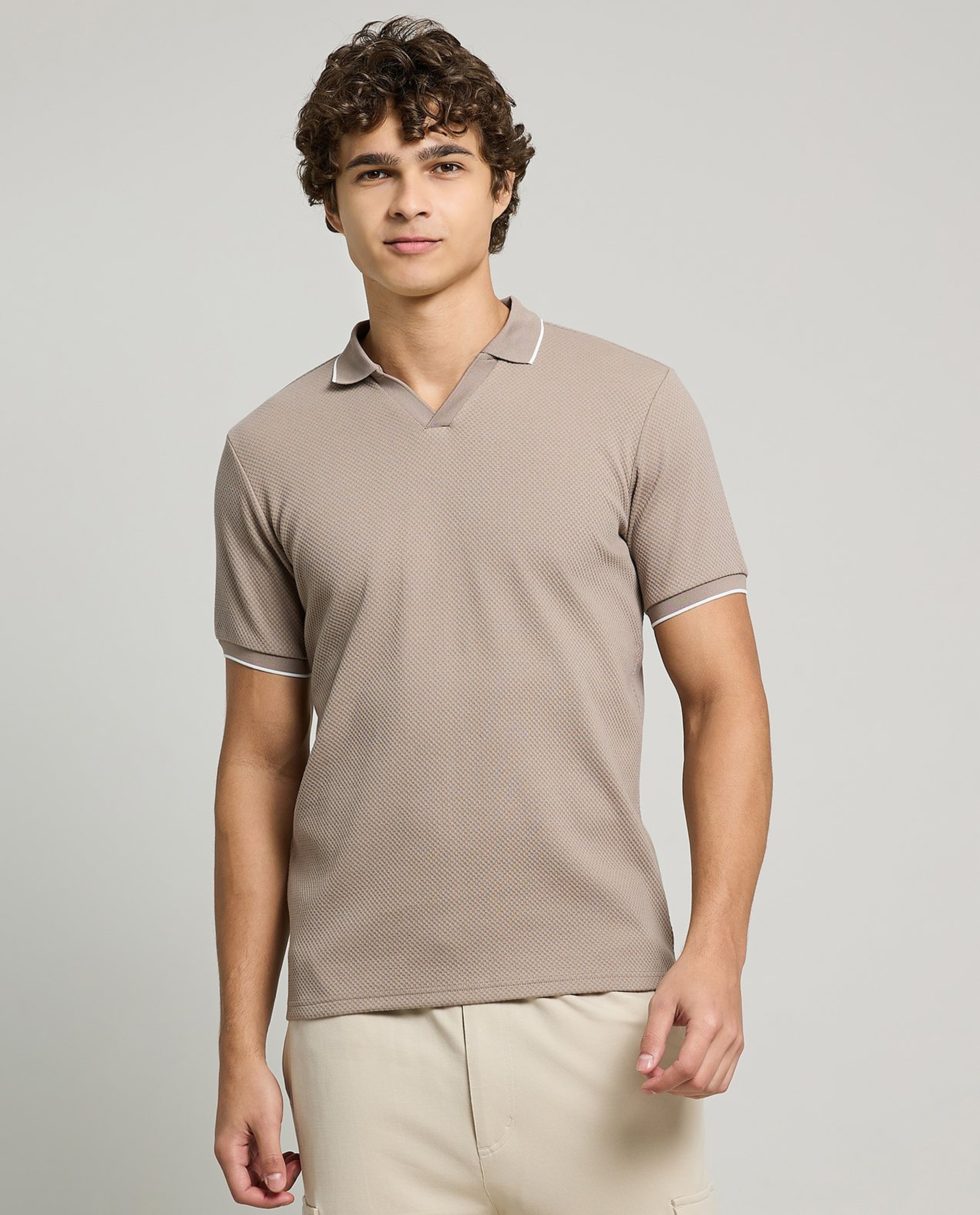 Contrast Trim Polo T-Shirt with Short Sleeves