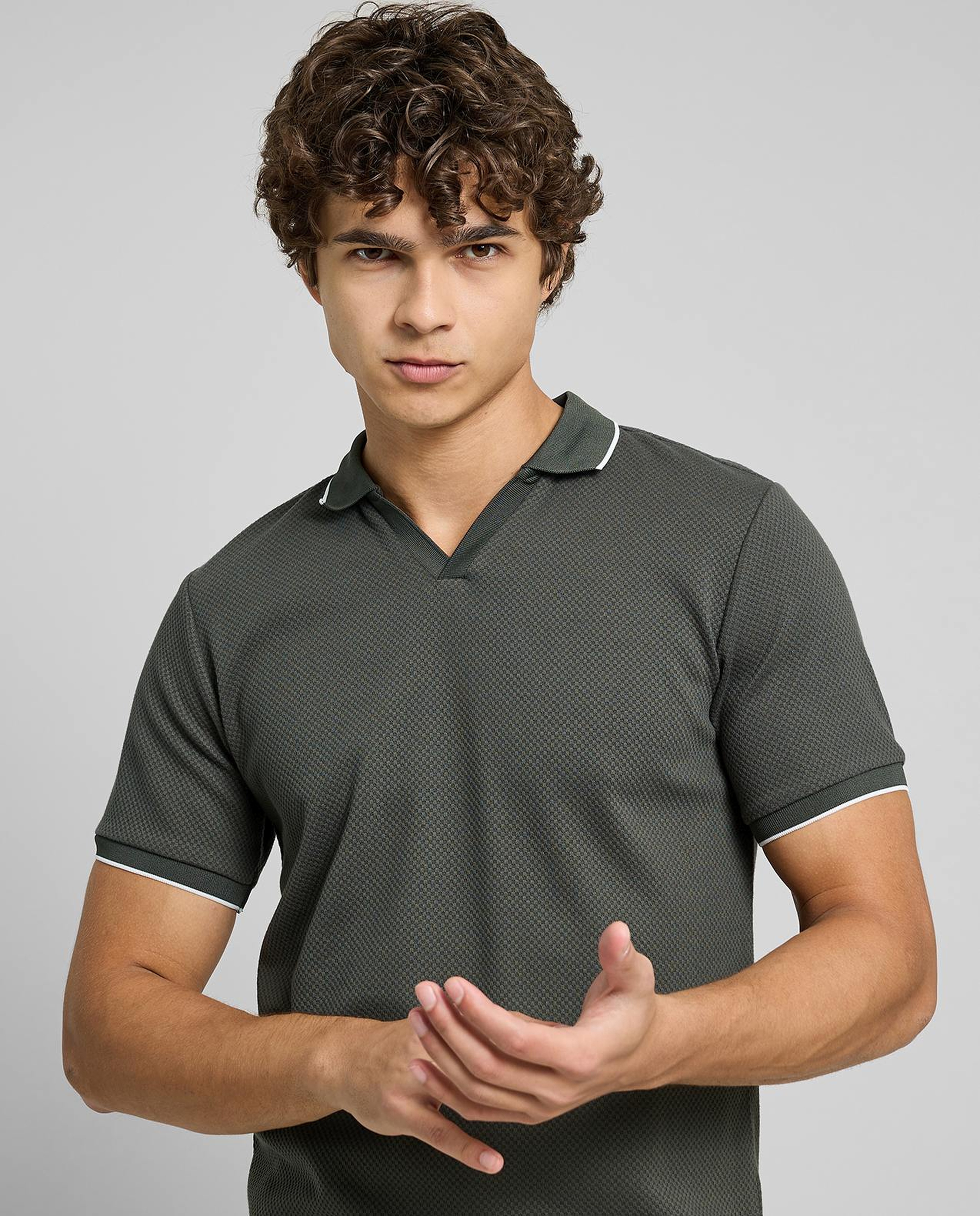 Contrast Trim Polo T-Shirt with Short Sleeves