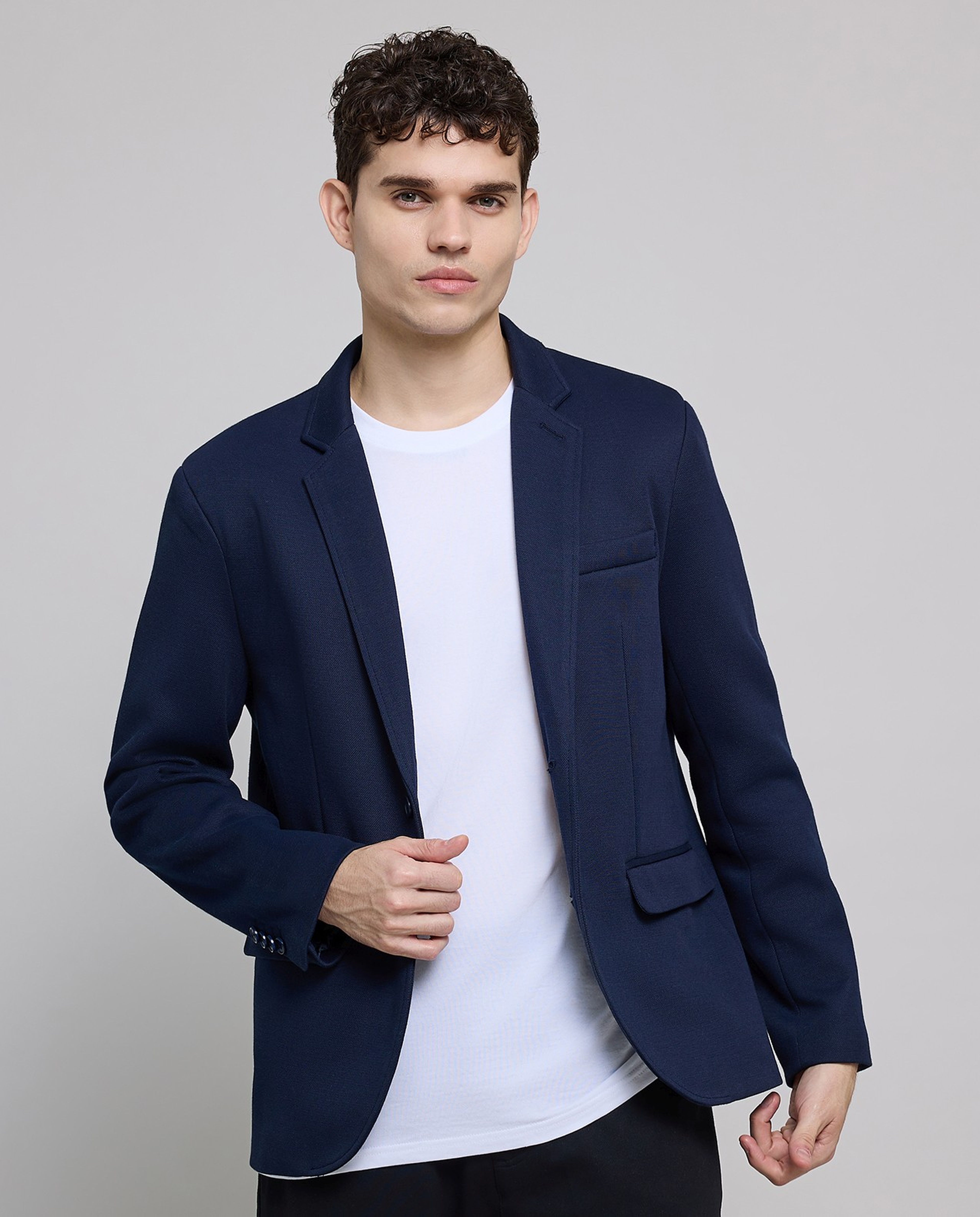 Solid Single Breasted Blazer with Button Closure