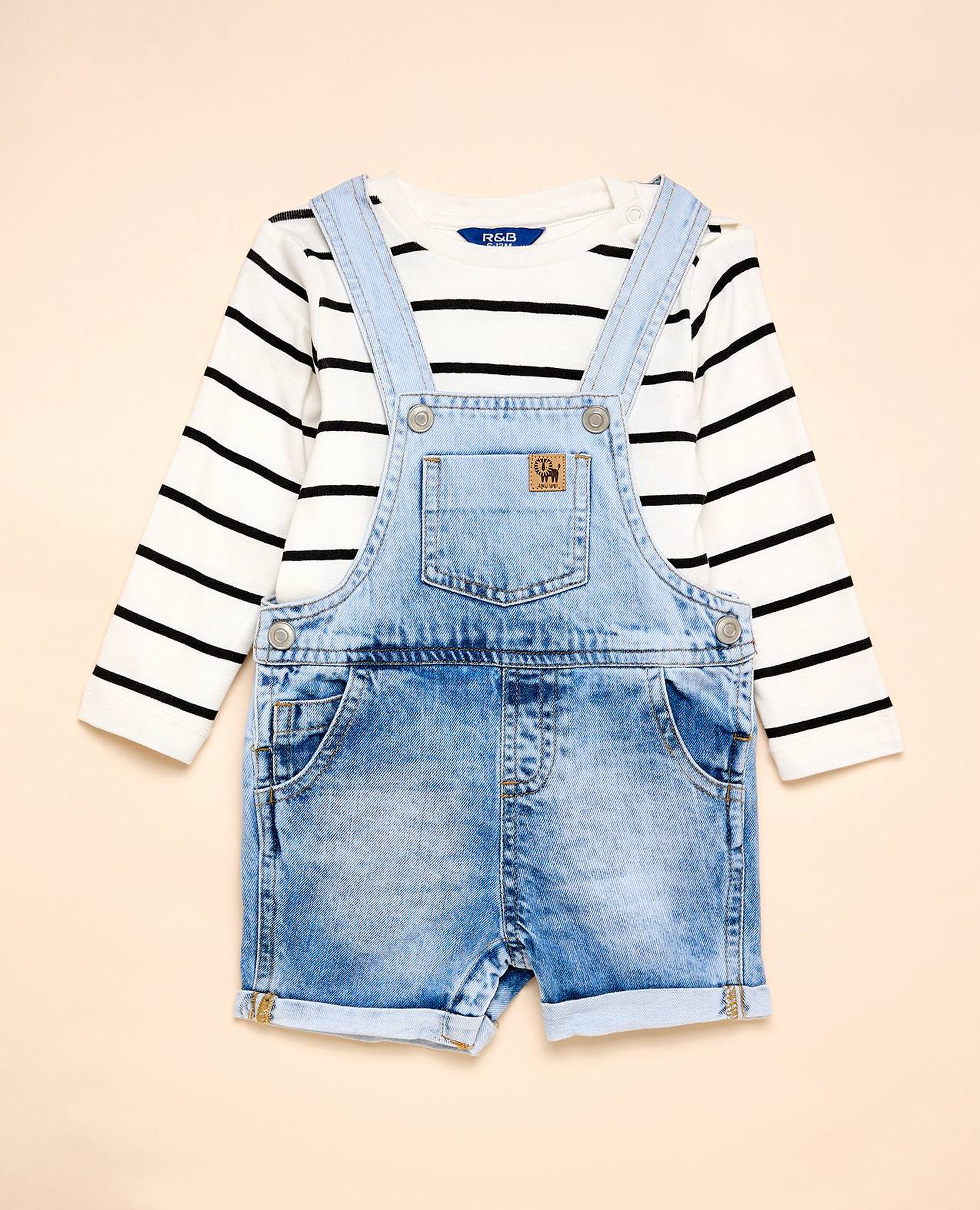 طقم تيشيرت مخطط ودنغري